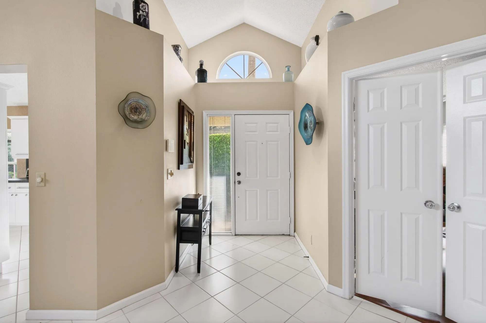 Property Slideshow image 9 of 70 | 6143 greenspointe dr, Boynton Beach, FL, 33437