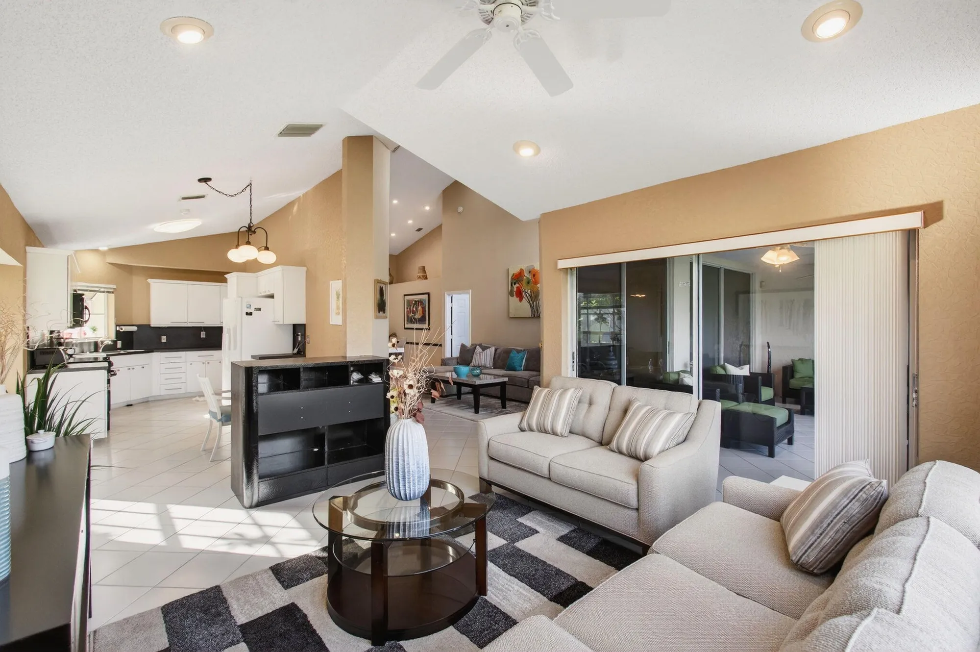 Property Slideshow image 20 of 70 | 6143 greenspointe dr, Boynton Beach, FL, 33437