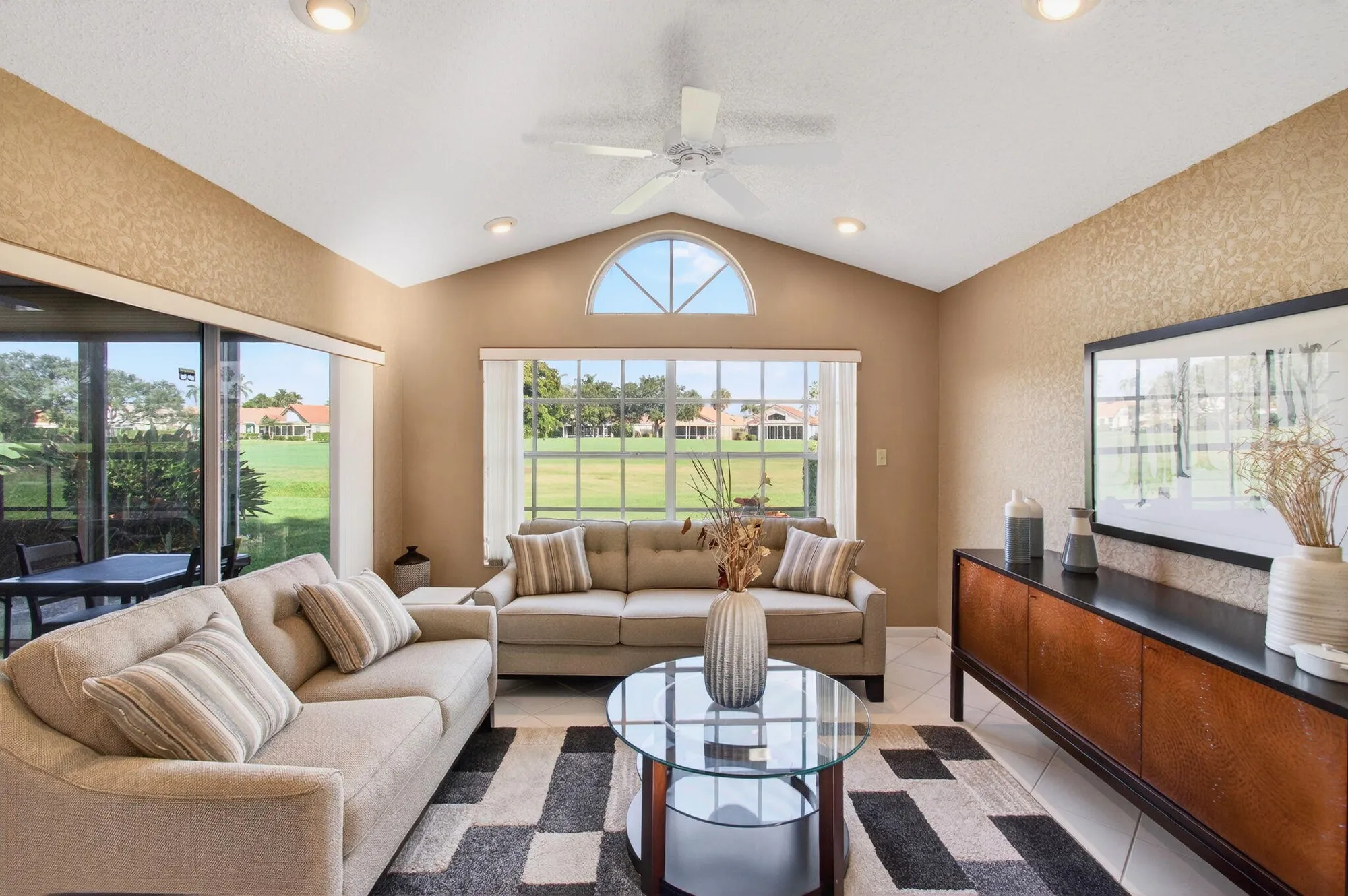 Property Slideshow image 19 of 70 | 6143 greenspointe dr, Boynton Beach, FL, 33437