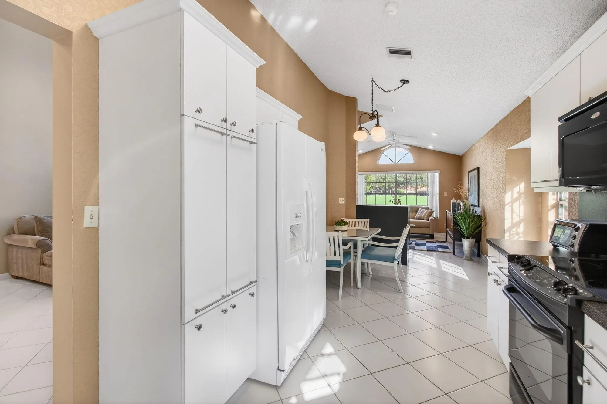 Property Slideshow image 29 of 70 | 6143 greenspointe dr, Boynton Beach, FL, 33437