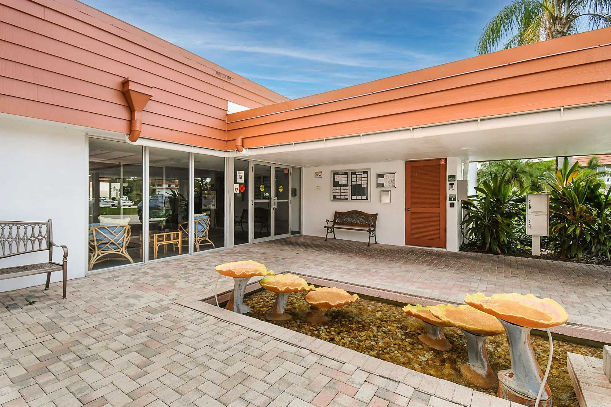 Property Slideshow image 24 of 38 | 2600 se ocean blvd x14, Stuart, FL, 34996