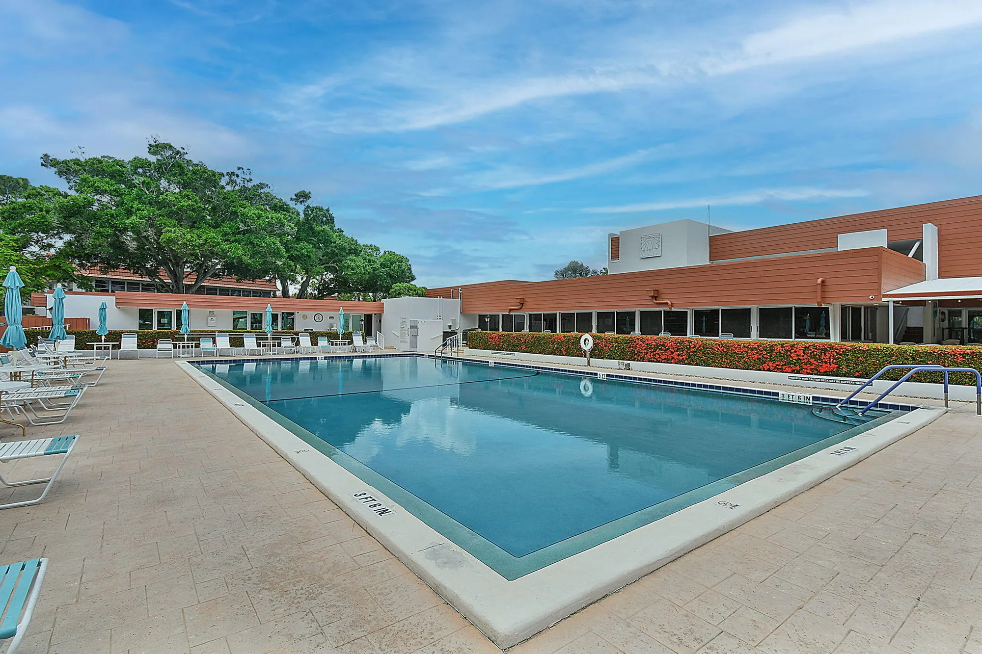 Property Slideshow image 30 of 38 | 2600 se ocean blvd x14, Stuart, FL, 34996