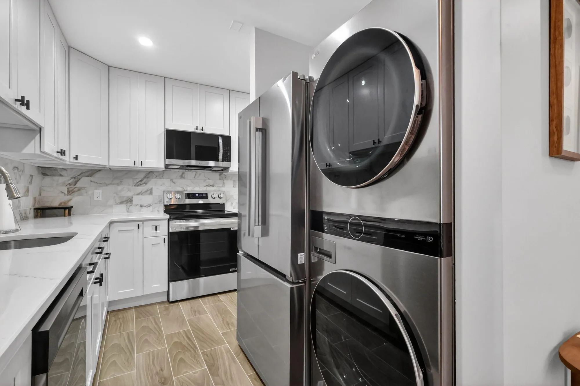 Property Slideshow image 5 of 28 | 1101 cactus ter 204, Delray Beach, FL, 33445