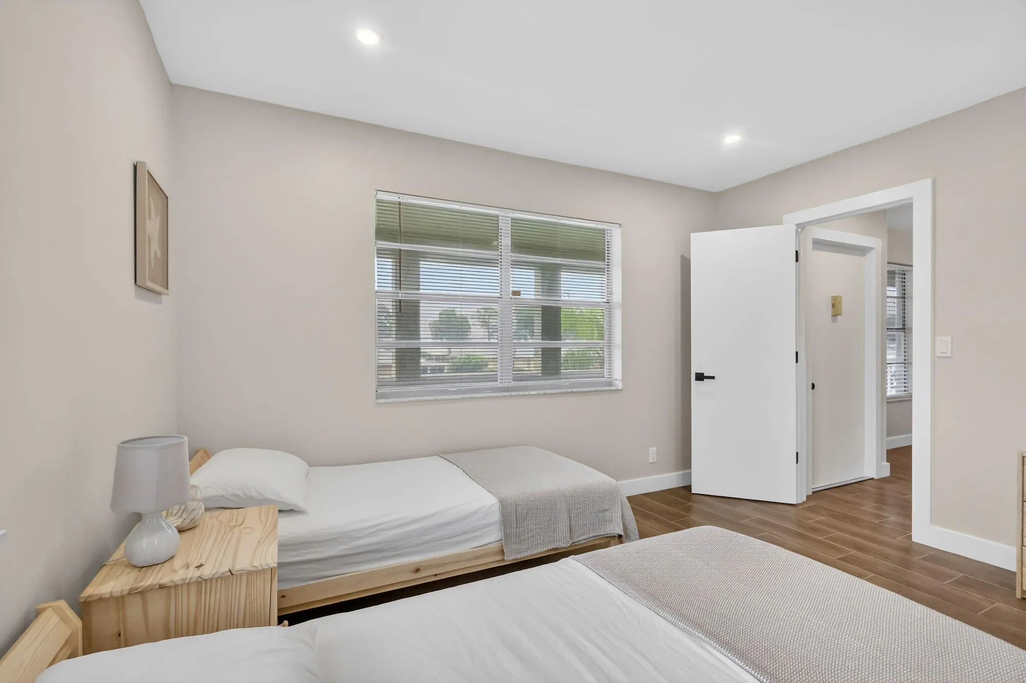 Property Slideshow image 12 of 28 | 1101 cactus ter 204, Delray Beach, FL, 33445