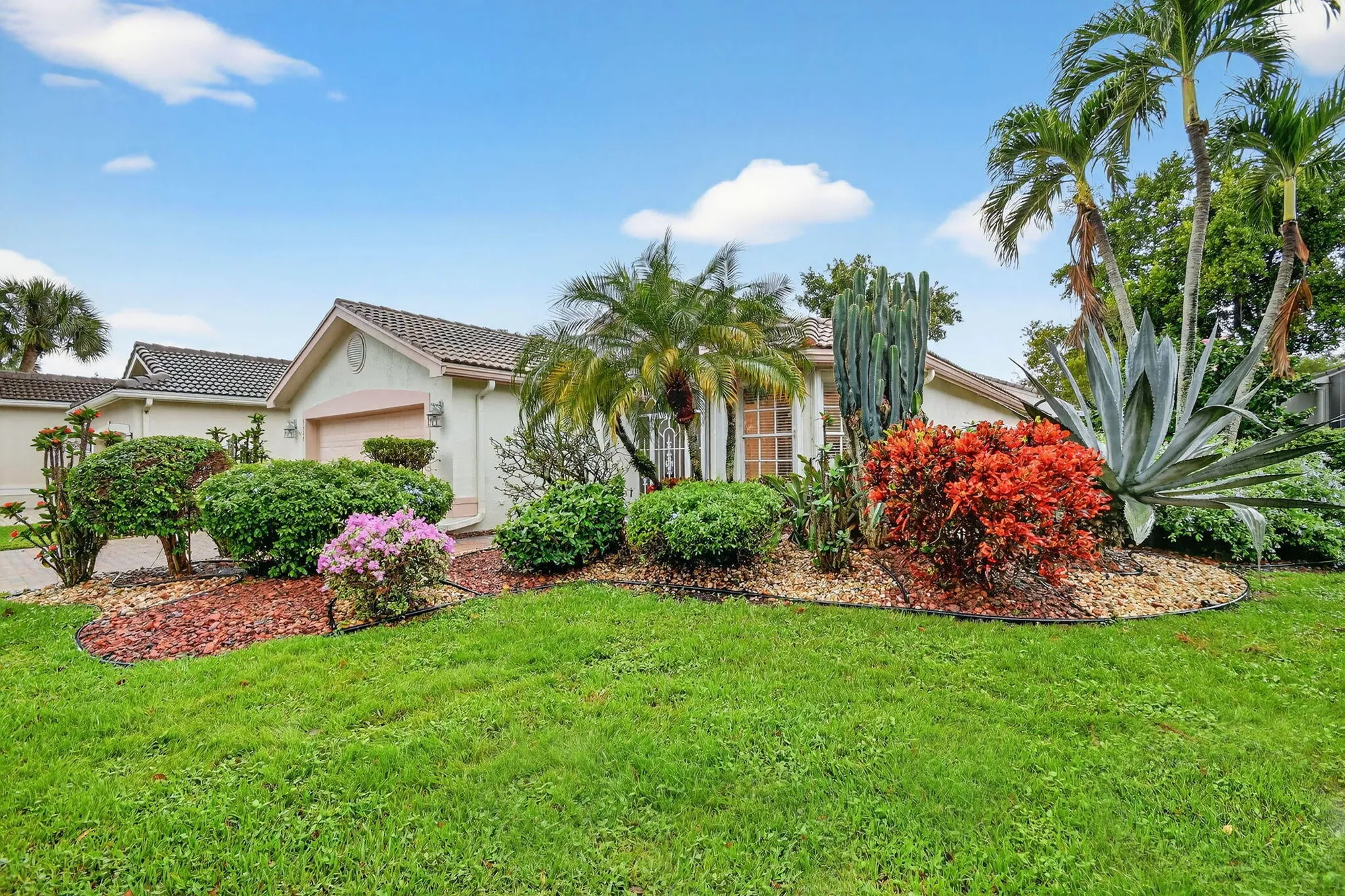 Property Slideshow image 2 of 53 | 6568 malta dr, Boynton Beach, FL, 33437