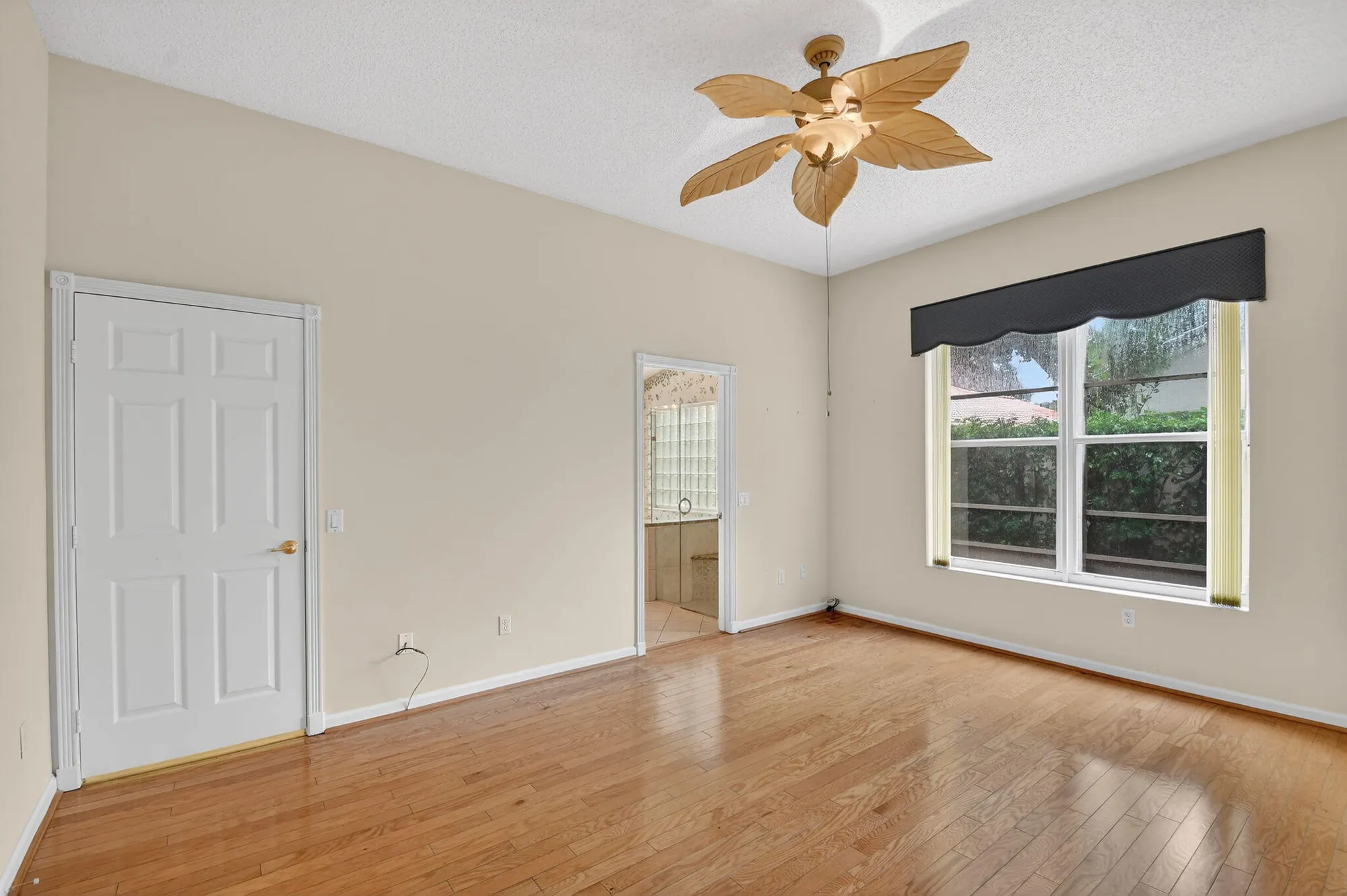 Property Slideshow image 20 of 53 | 6568 malta dr, Boynton Beach, FL, 33437