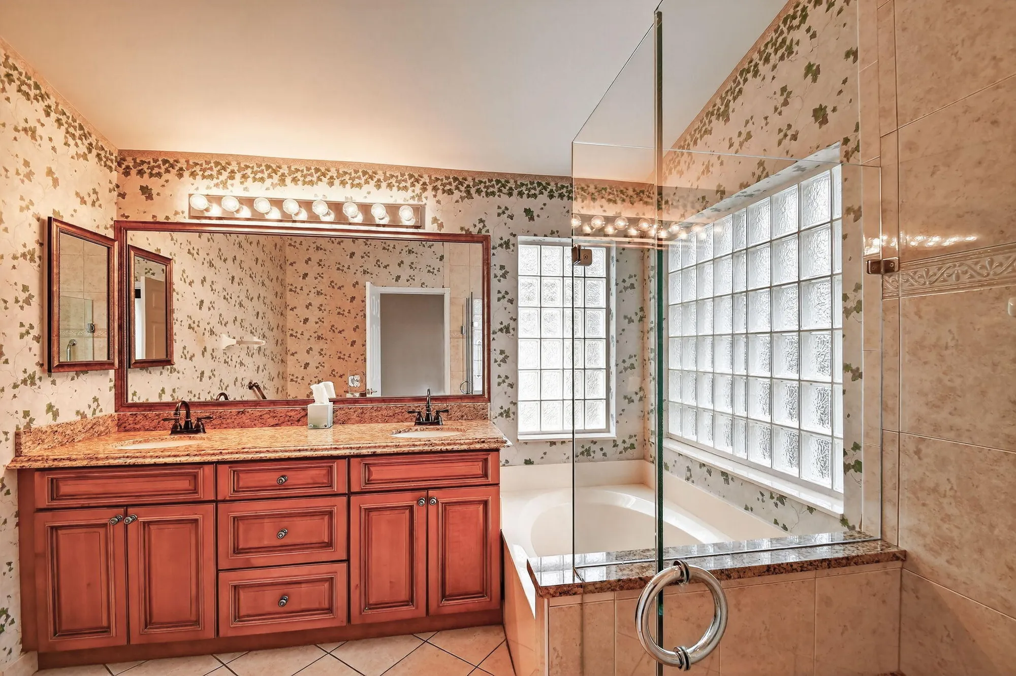 Property Slideshow image 23 of 53 | 6568 malta dr, Boynton Beach, FL, 33437