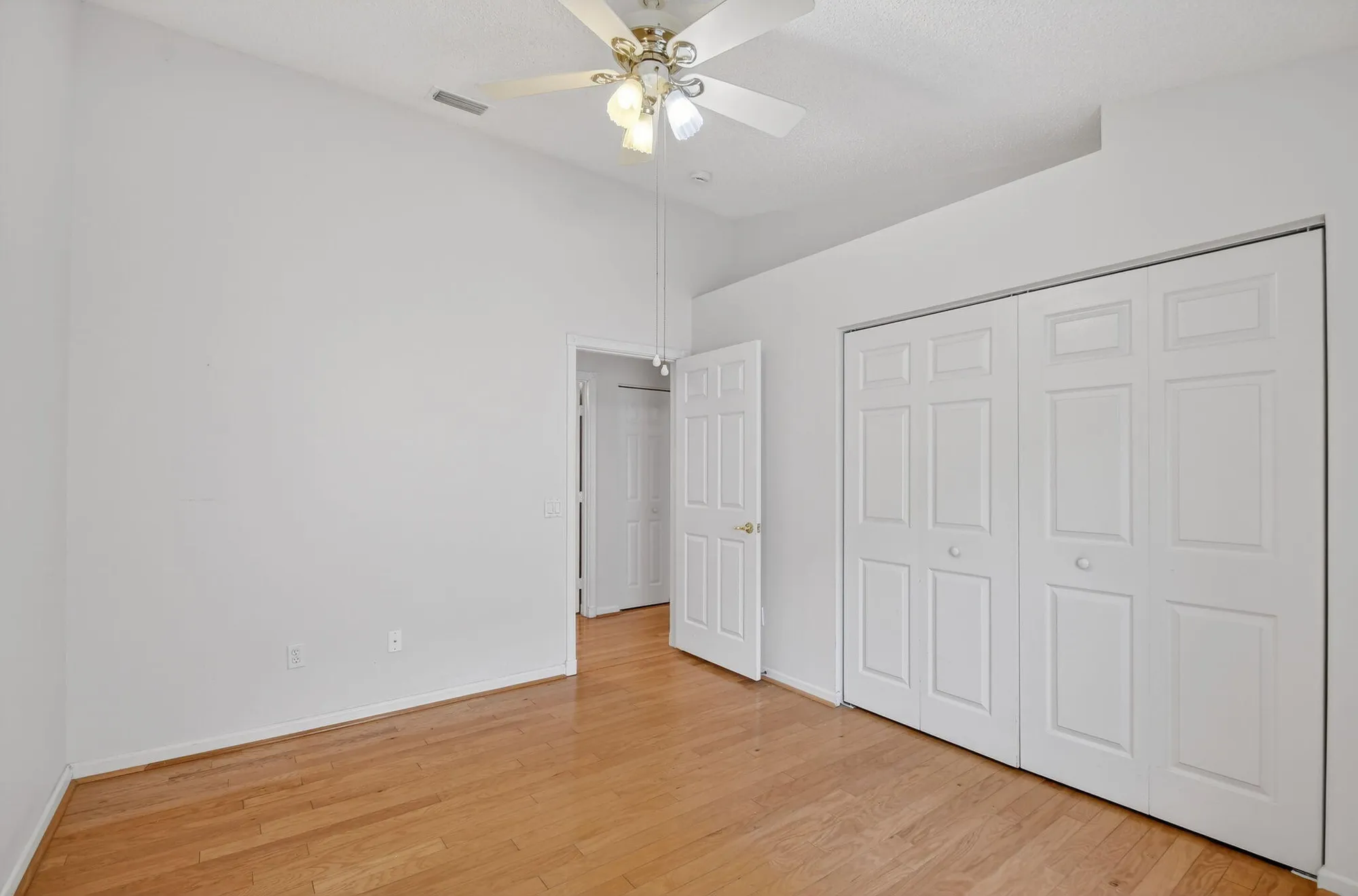 Property Slideshow image 26 of 53 | 6568 malta dr, Boynton Beach, FL, 33437