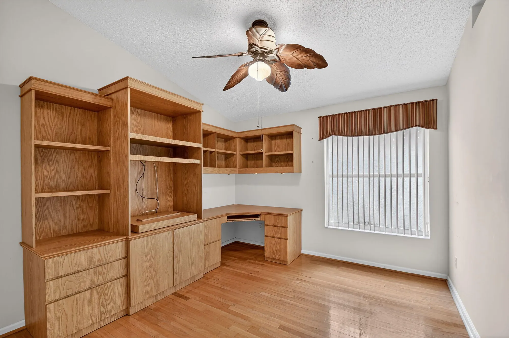 Property Slideshow image 29 of 53 | 6568 malta dr, Boynton Beach, FL, 33437