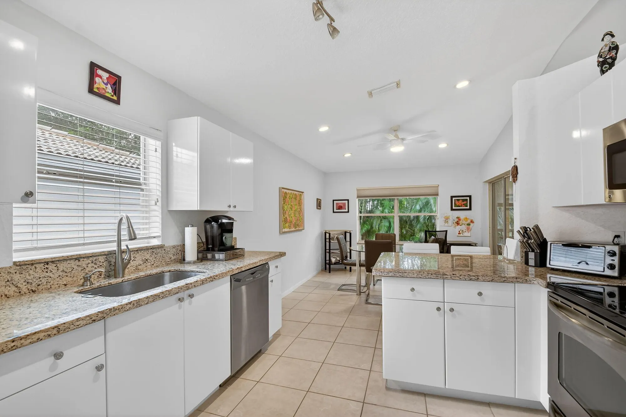 Property Slideshow image 14 of 81 | 7910 laina ln 3, Boynton Beach, FL, 33437