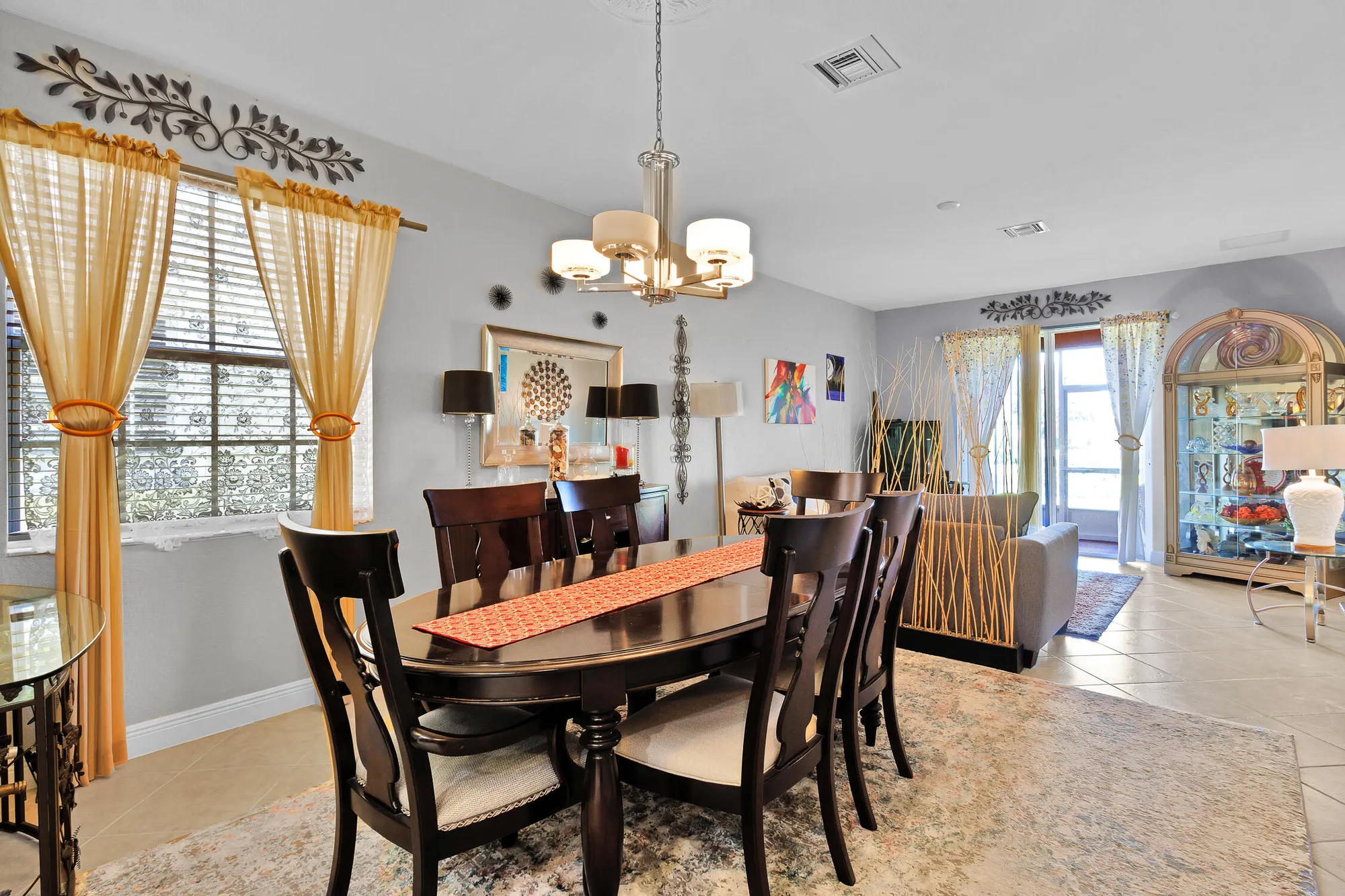 Property Slideshow image 5 of 34 | 6360 oxford cir unit 101, Vero Beach, FL, 32966