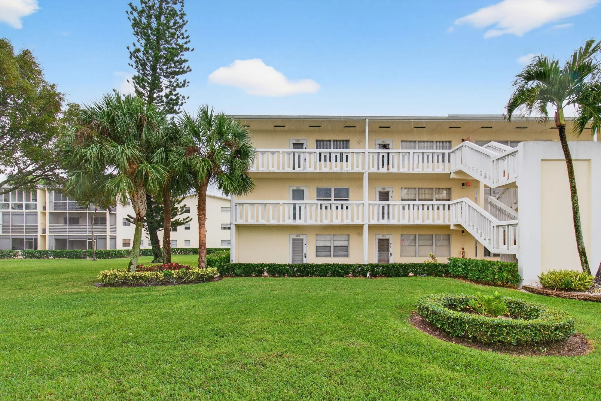 Property Slideshow image 42 of 85 | 281 dorset g, Boca Raton, FL, 33434