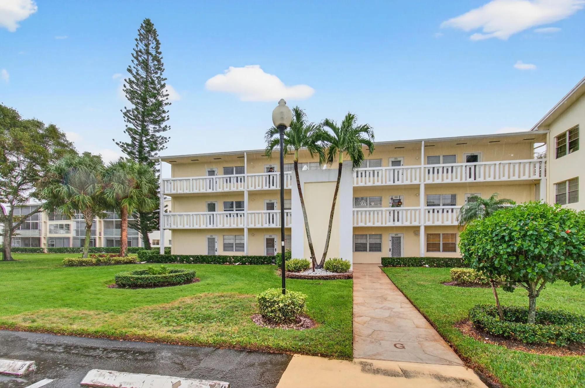 Property Slideshow image 44 of 85 | 281 dorset g, Boca Raton, FL, 33434