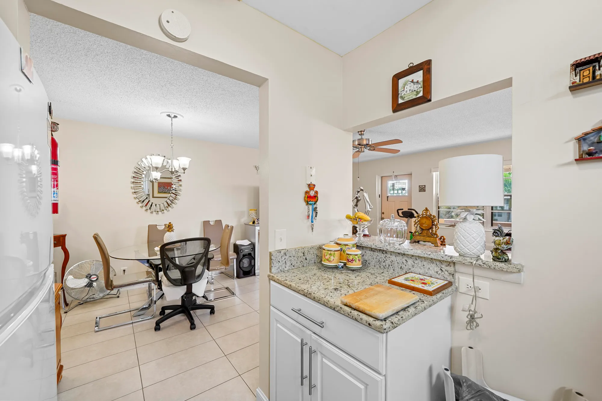 Property Slideshow image 13 of 25 | 213 cambridge i, West Palm Beach, FL, 33417