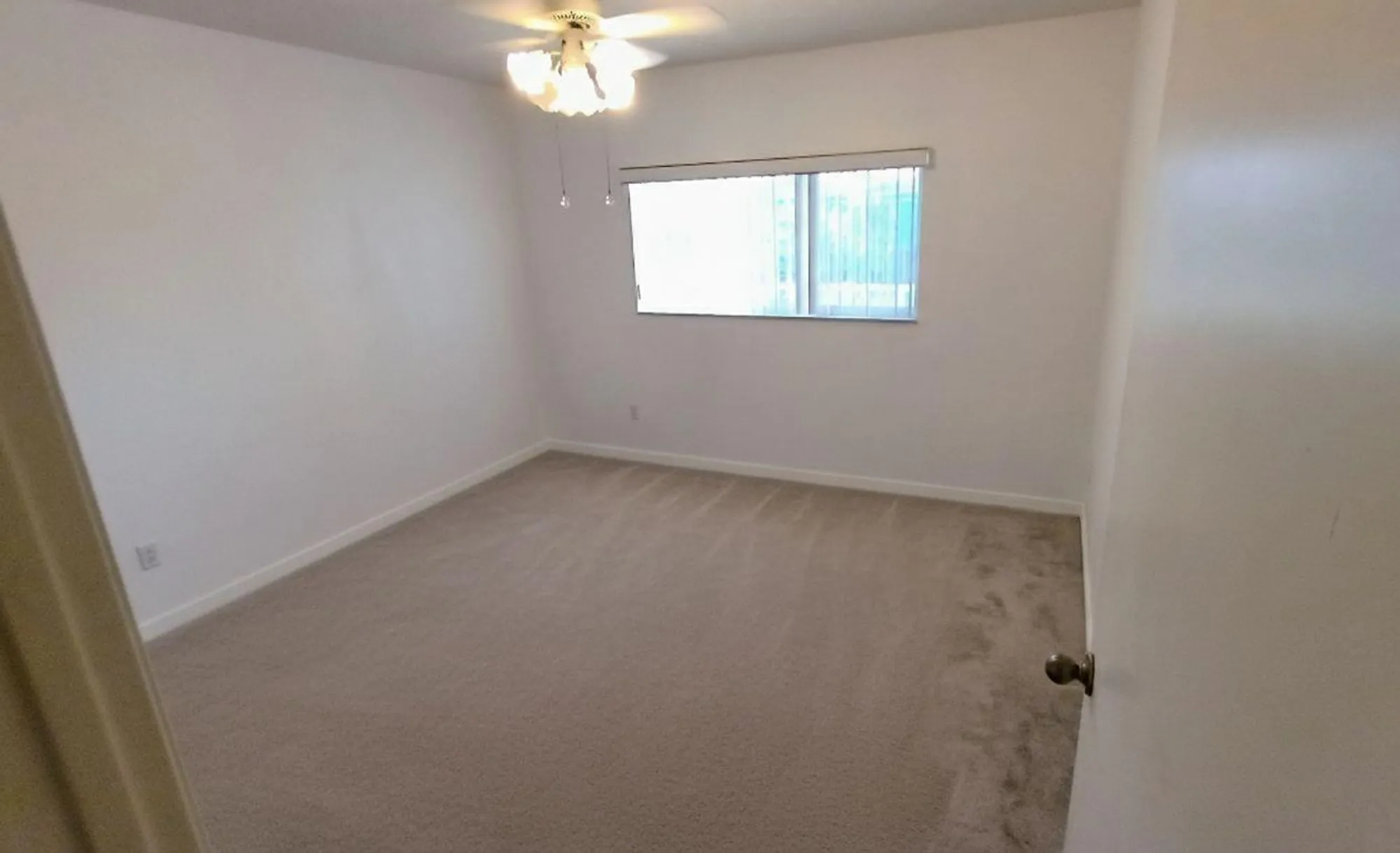 Property Slideshow image 11 of 14 | 4735 lucerne lakes blvd 413, Lake Worth, FL, 33467