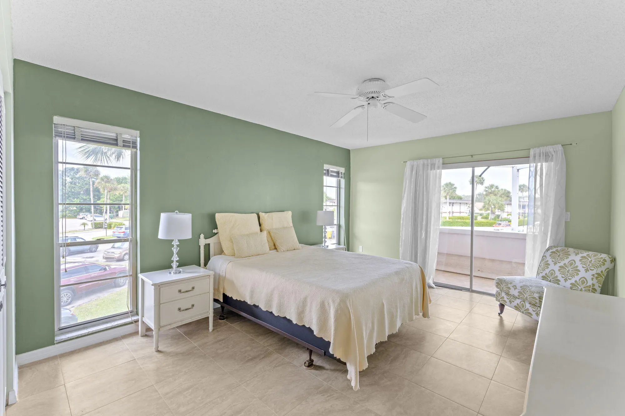 Property Slideshow image 13 of 33 | 3 greenway vlg 209, Royal Palm Beach, FL, 33411
