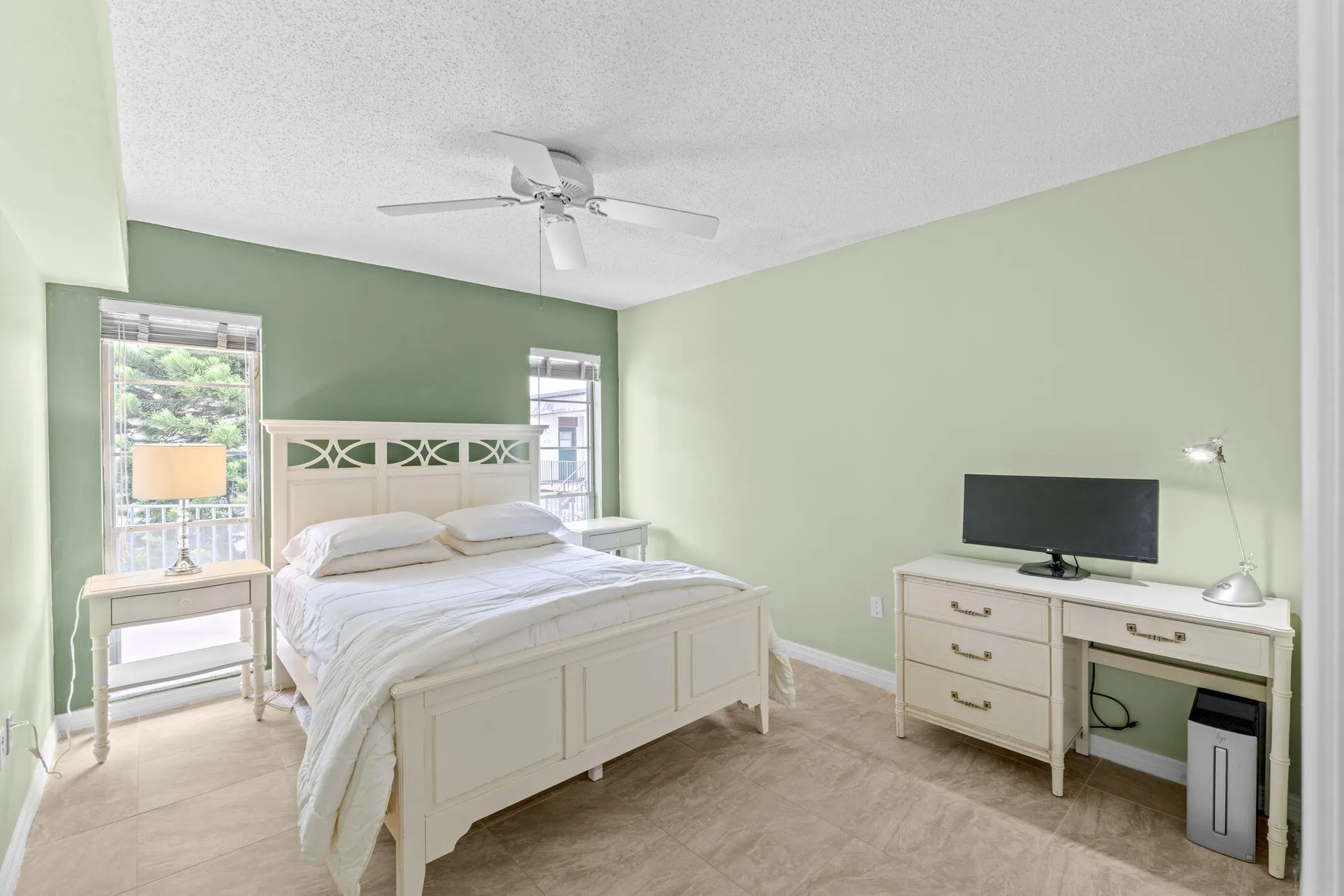 Property Slideshow image 18 of 33 | 3 greenway vlg 209, Royal Palm Beach, FL, 33411