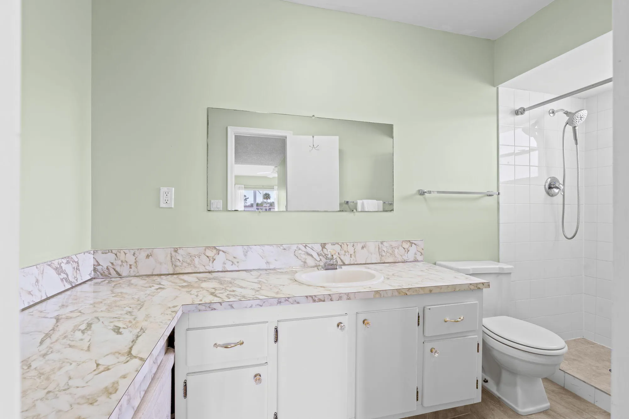 Property Slideshow image 16 of 33 | 3 greenway vlg 209, Royal Palm Beach, FL, 33411