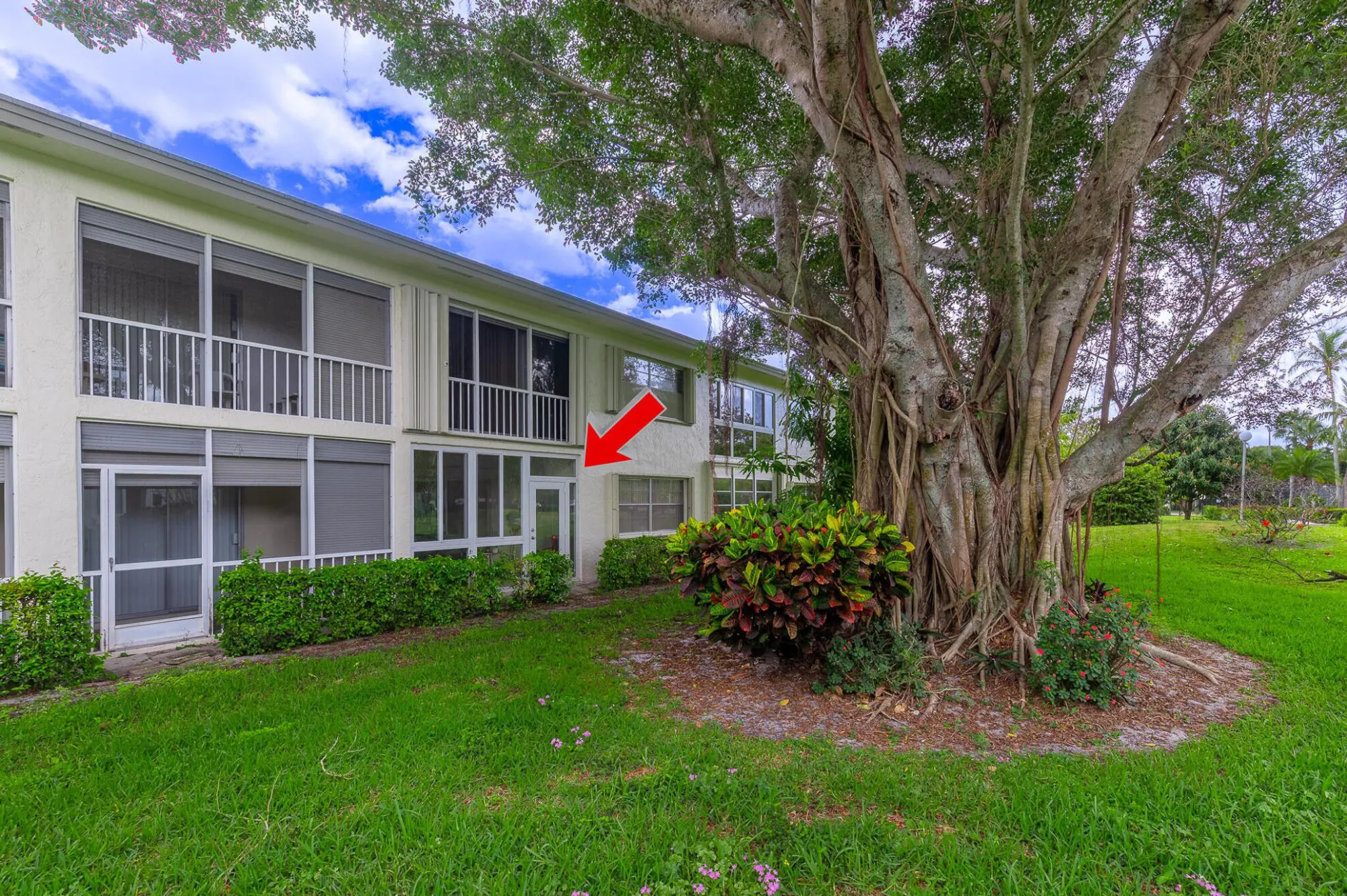 Property Slideshow image 14 of 45 | 2702 nassau bnd apt b1, Coconut Creek, FL, 33066
