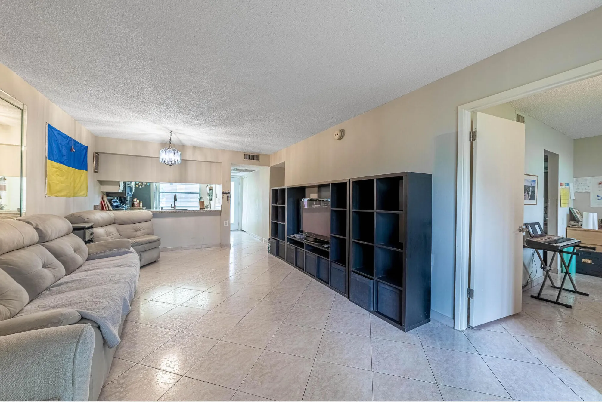 Property Slideshow image 22 of 45 | 2702 nassau bnd apt b1, Coconut Creek, FL, 33066