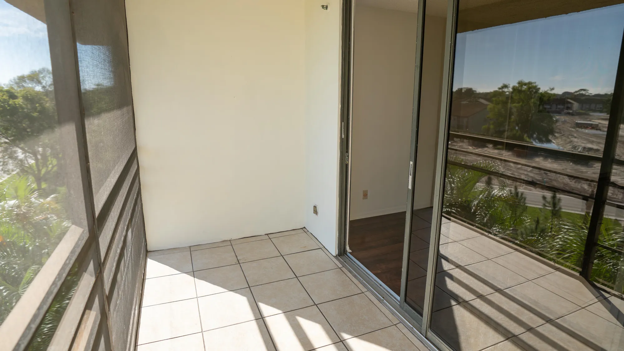 Property Slideshow image 16 of 21 | 4640 lucerne lakes blvd 506, Lake Worth, FL, 33467