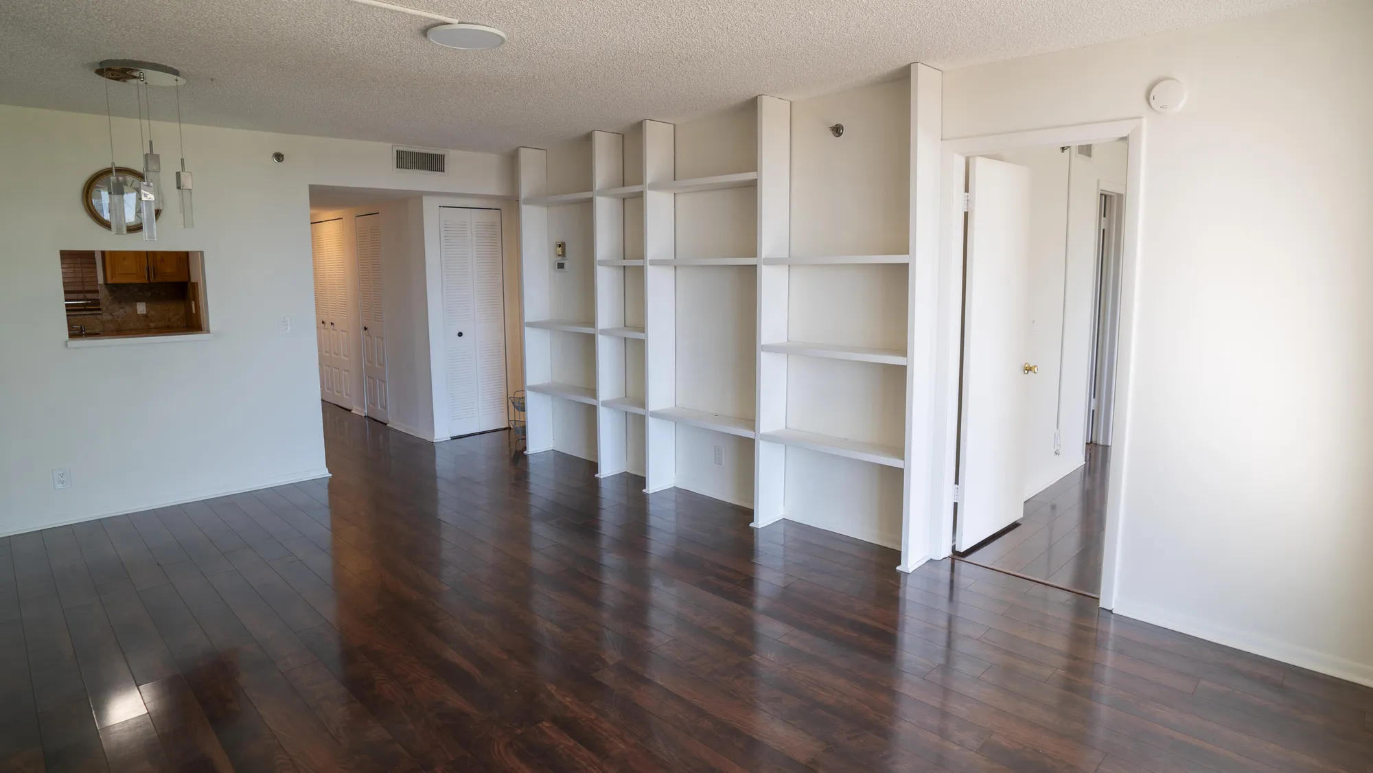 Property Slideshow image 4 of 21 | 4640 lucerne lakes blvd 506, Lake Worth, FL, 33467