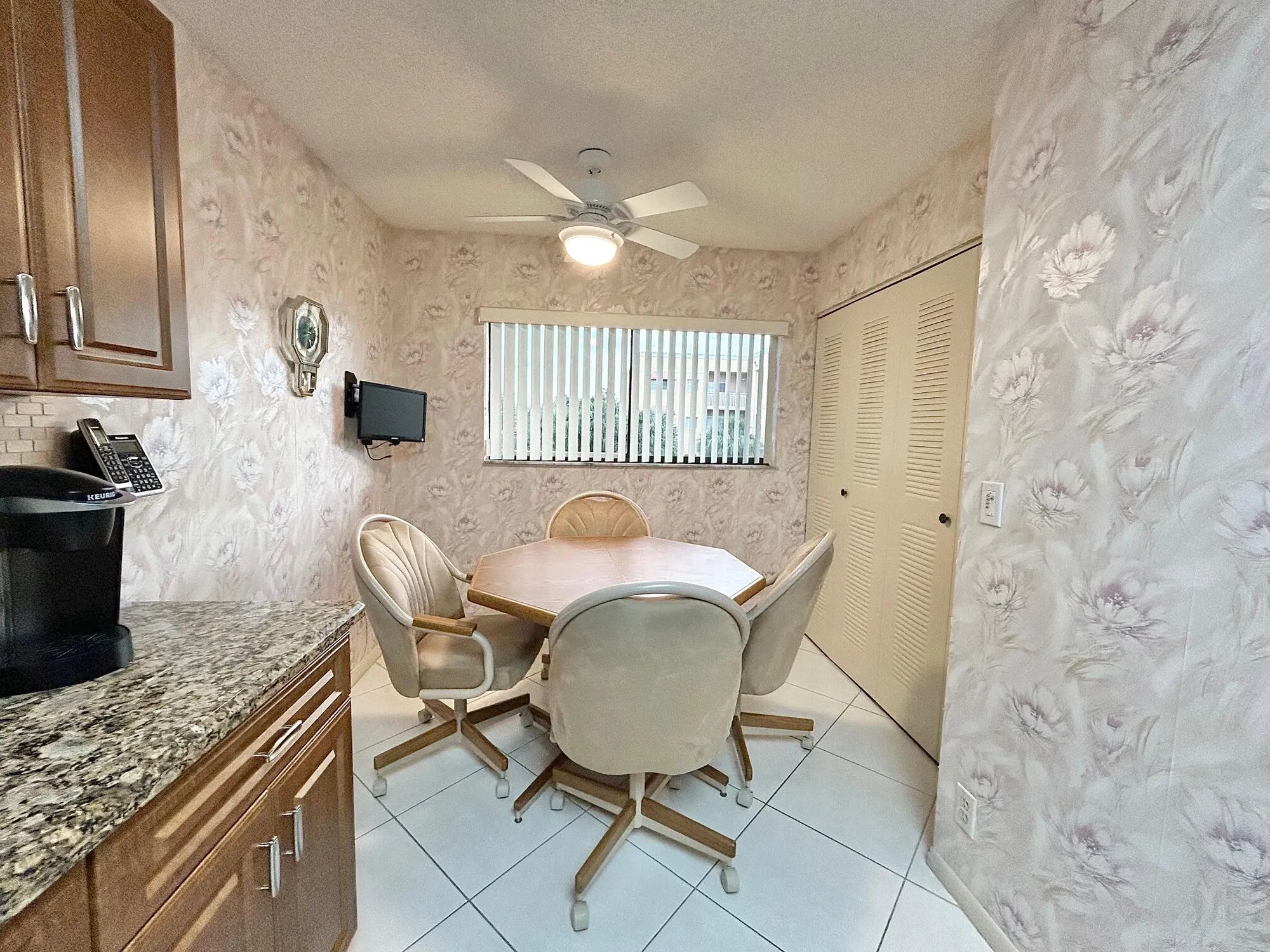 Property Slideshow image 7 of 45 | 4725 lucerne lakes blvd 314, Lake Worth, FL, 33467