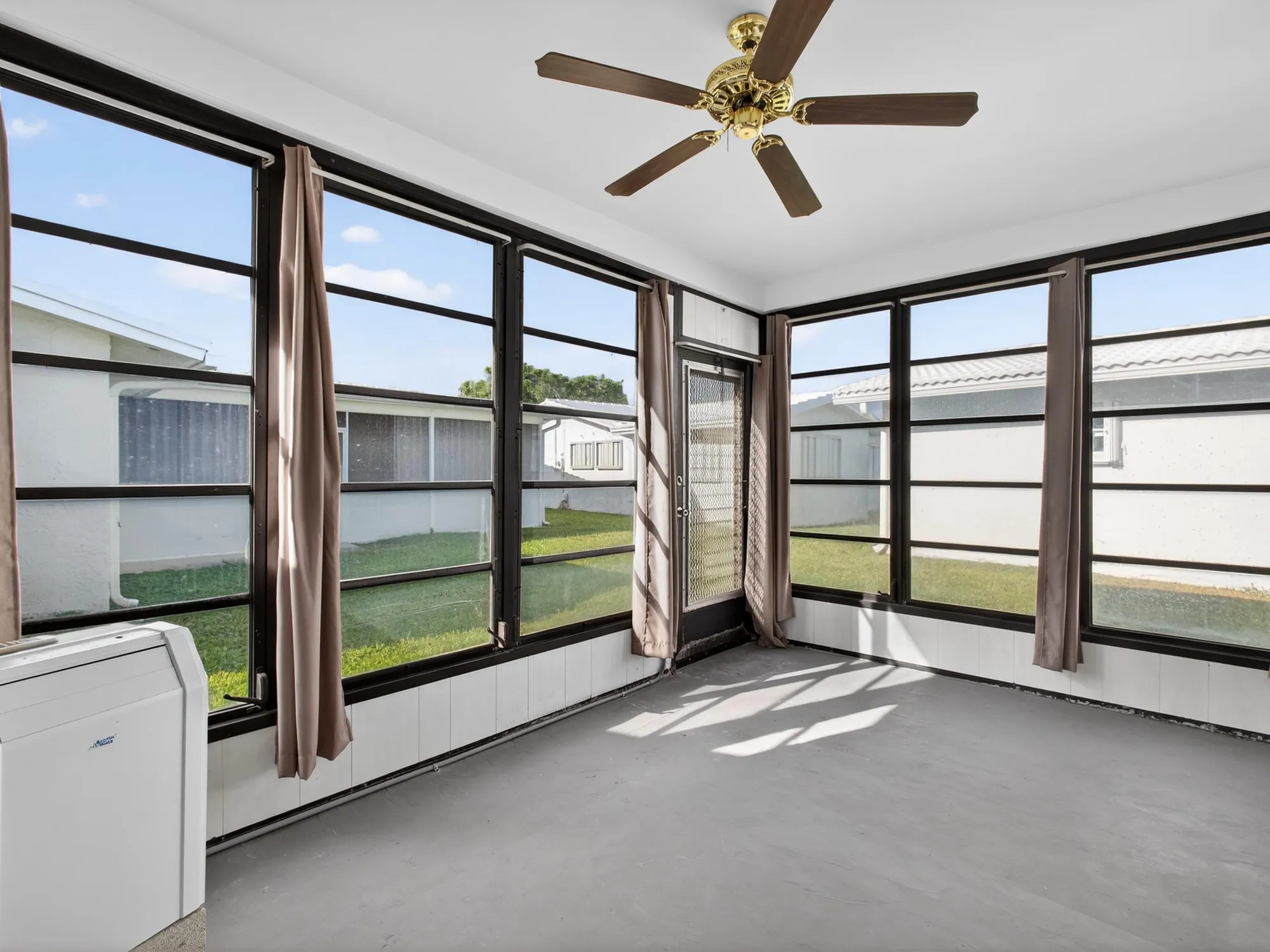 Property Slideshow image 20 of 45 | 2003 sw 17th st, Boynton Beach, FL, 33426