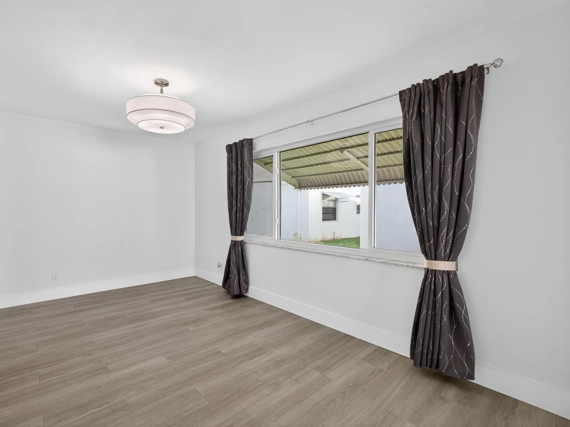 Property Slideshow image 16 of 45 | 2003 sw 17th st, Boynton Beach, FL, 33426