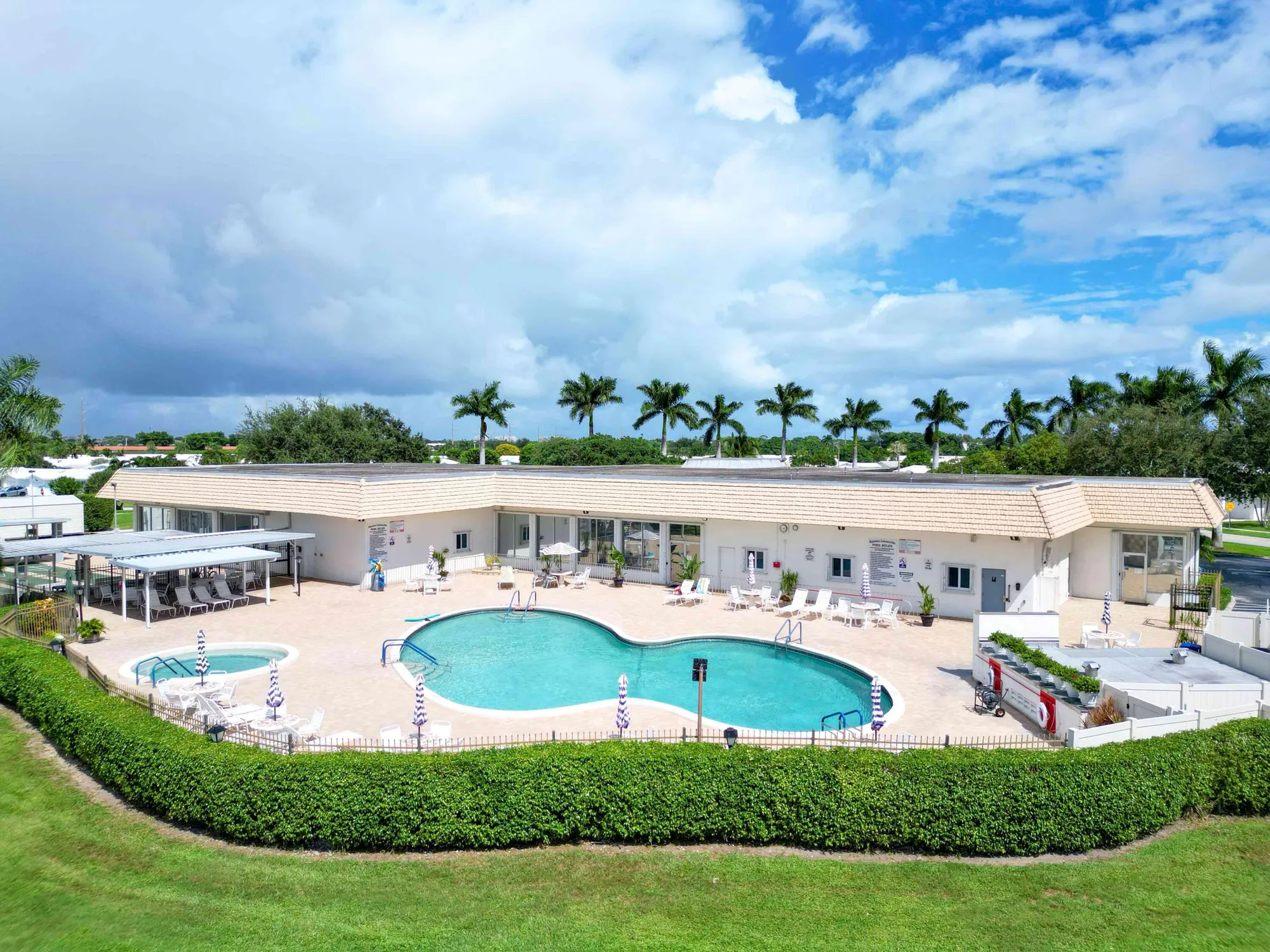 Property Slideshow image 41 of 45 | 2003 sw 17th st, Boynton Beach, FL, 33426