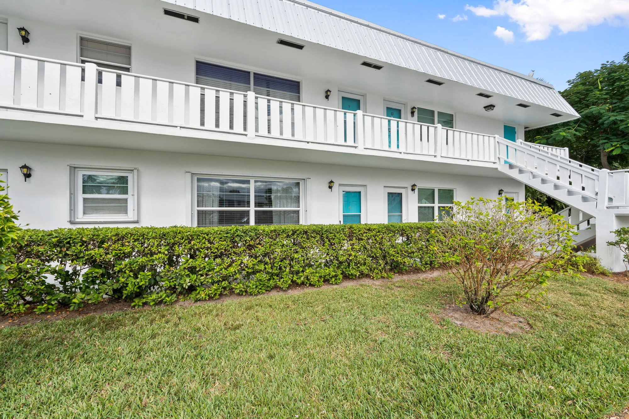 Property Slideshow image 2 of 26 | 2929 se ocean blvd 104-4, Stuart, FL, 34996