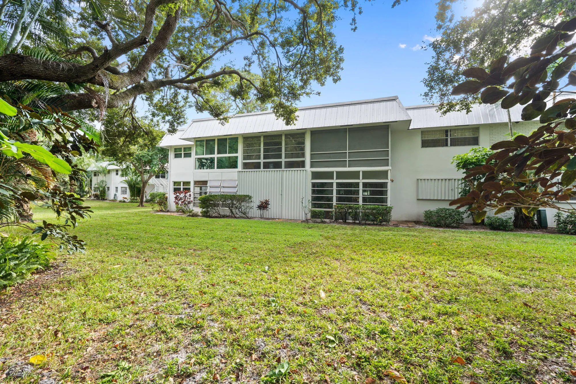 Property Slideshow image 3 of 26 | 2929 se ocean blvd 104-4, Stuart, FL, 34996