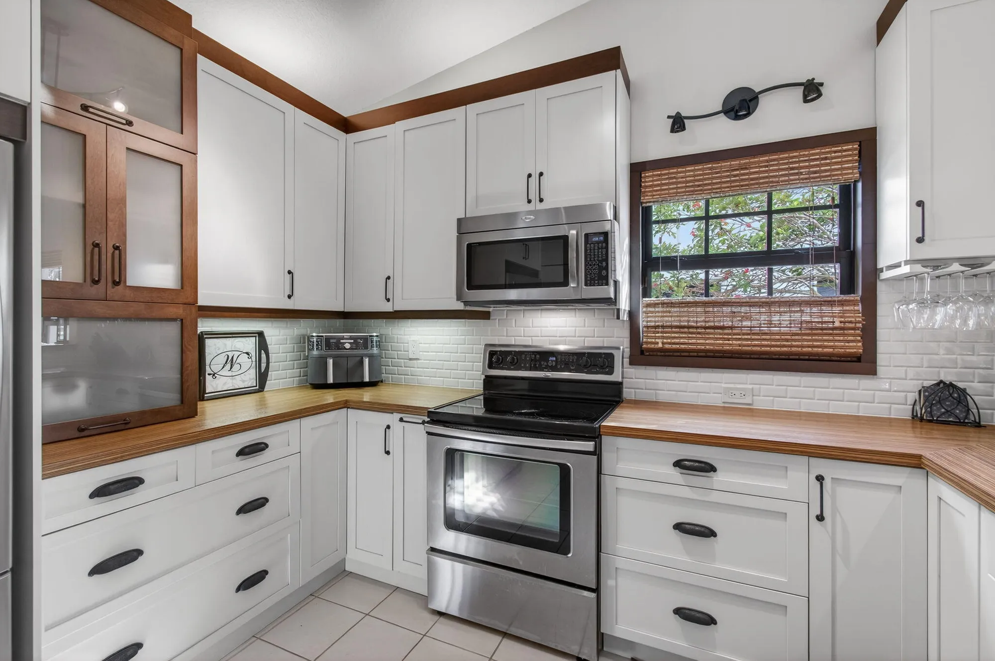 Property Slideshow image 17 of 43 | 4690 catamaran cir, Boynton Beach, FL, 33436