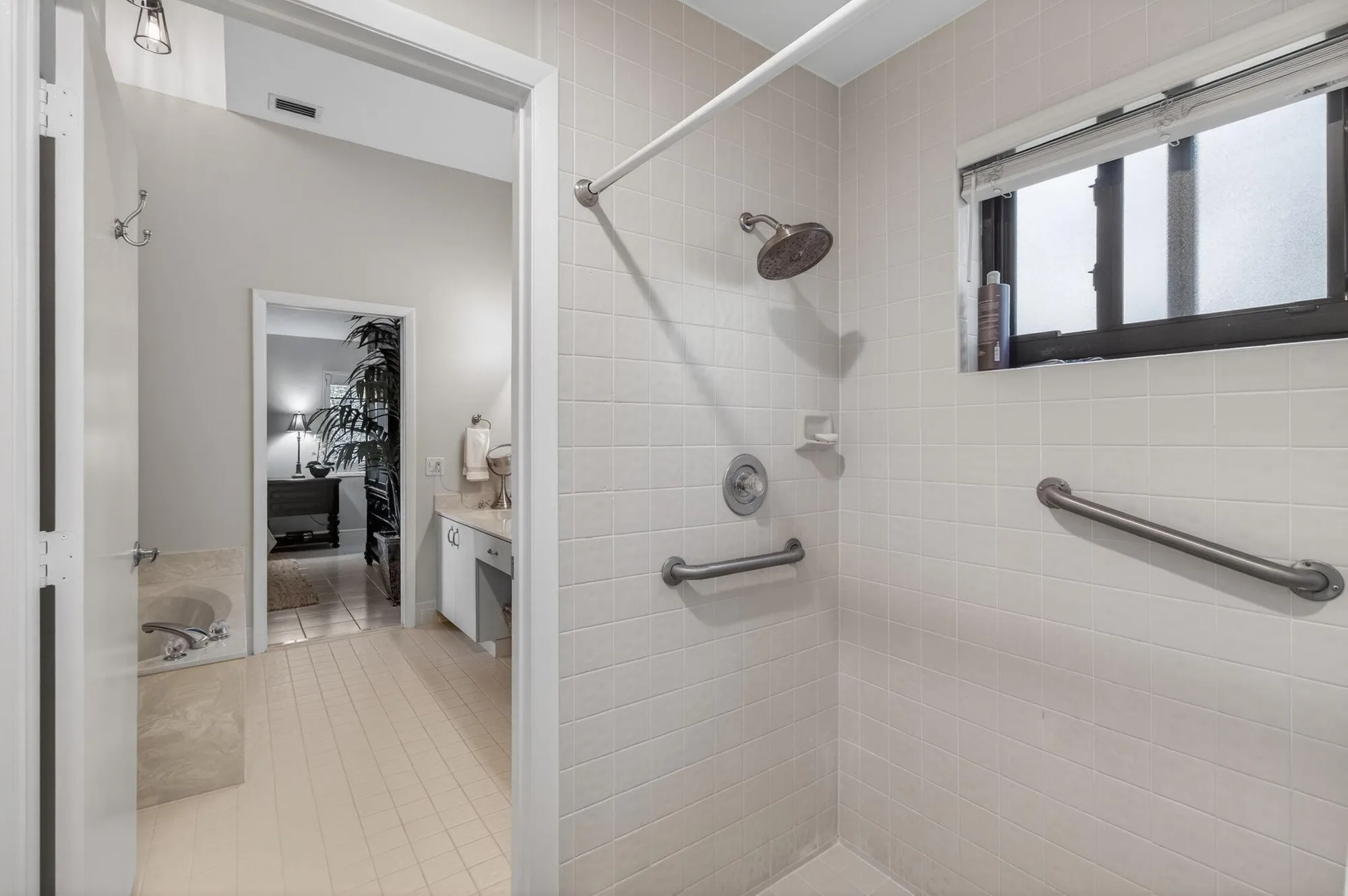 Property Slideshow image 30 of 43 | 4690 catamaran cir, Boynton Beach, FL, 33436