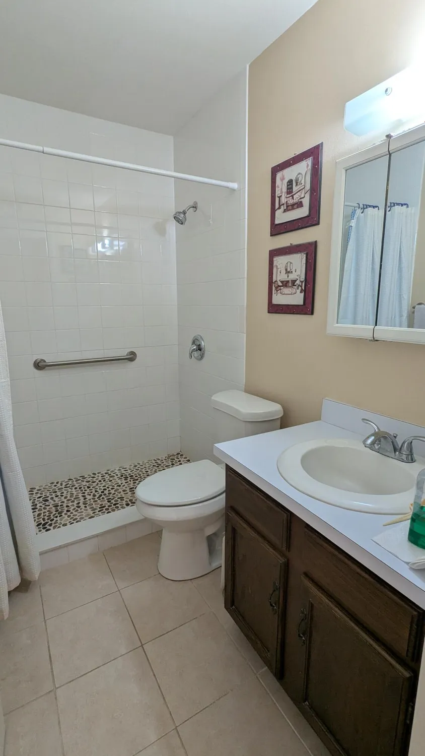 Property Slideshow image 11 of 40 | 21 vista gardens trl apt 104, Vero Beach, FL, 32962