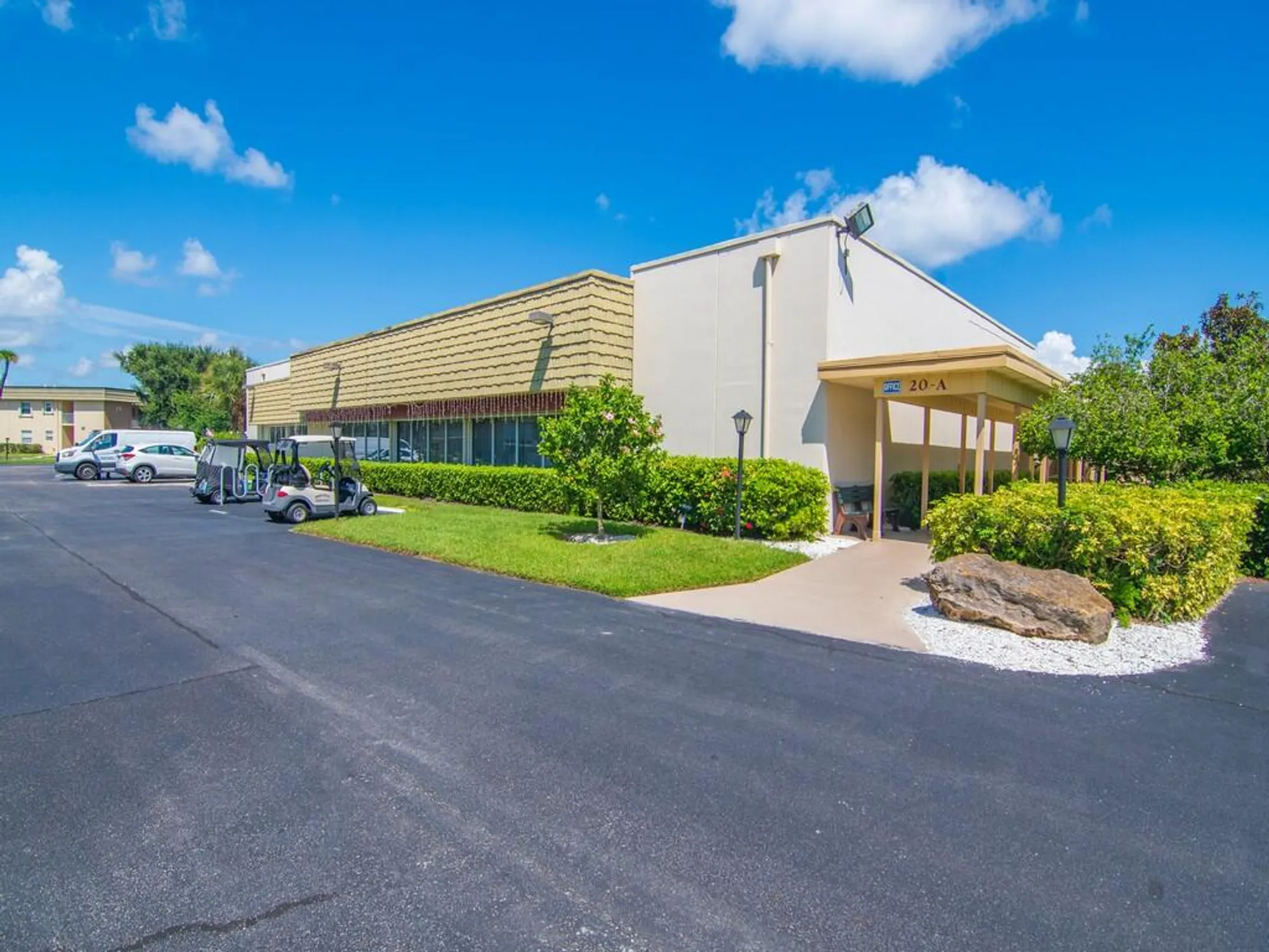 Property Slideshow image 31 of 40 | 21 vista gardens trl apt 104, Vero Beach, FL, 32962