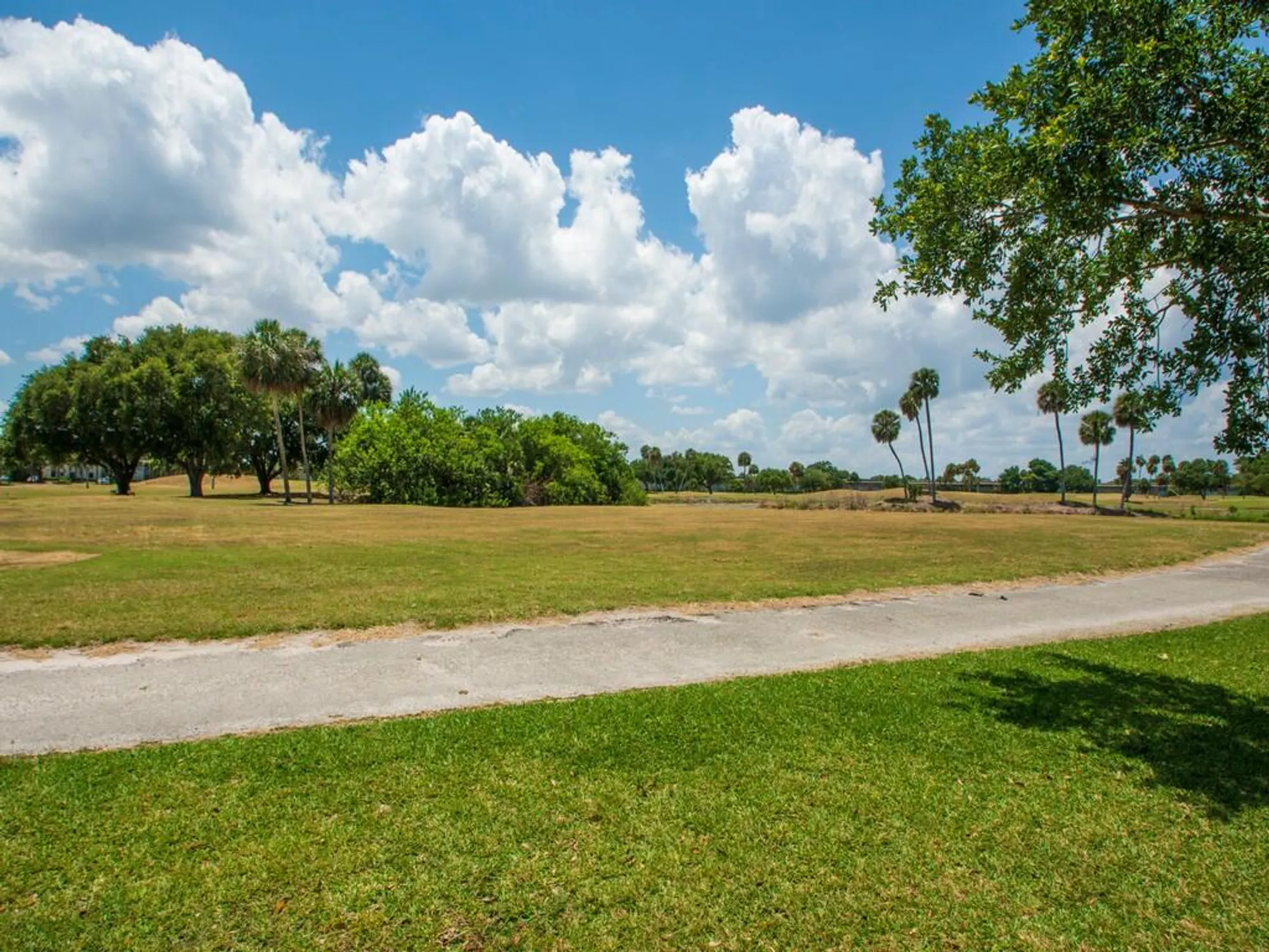 Property Slideshow image 39 of 40 | 21 vista gardens trl apt 104, Vero Beach, FL, 32962