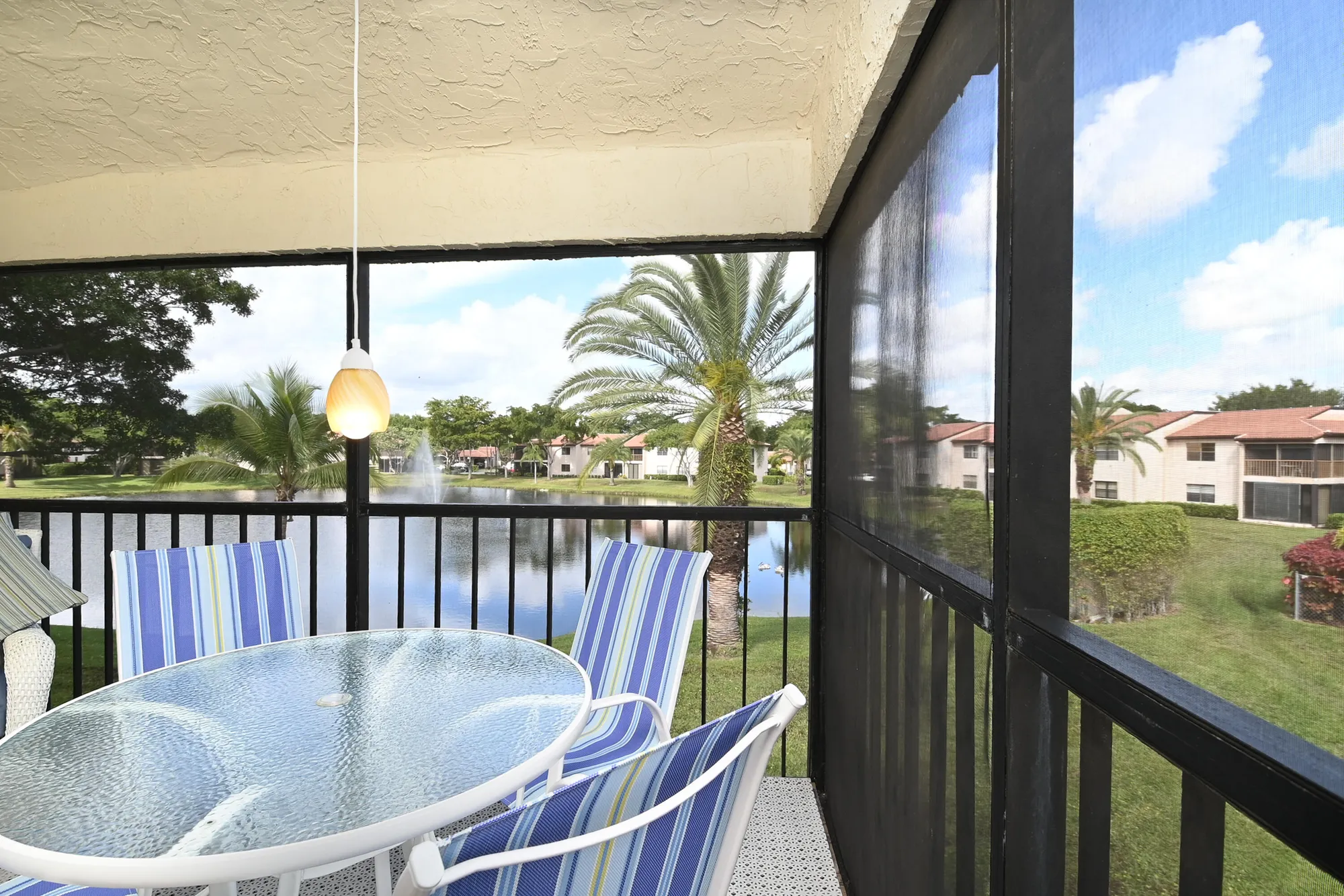 Property Slideshow image 16 of 37 | 9259 vista del lago apt 18j, Boca Raton, FL, 33428