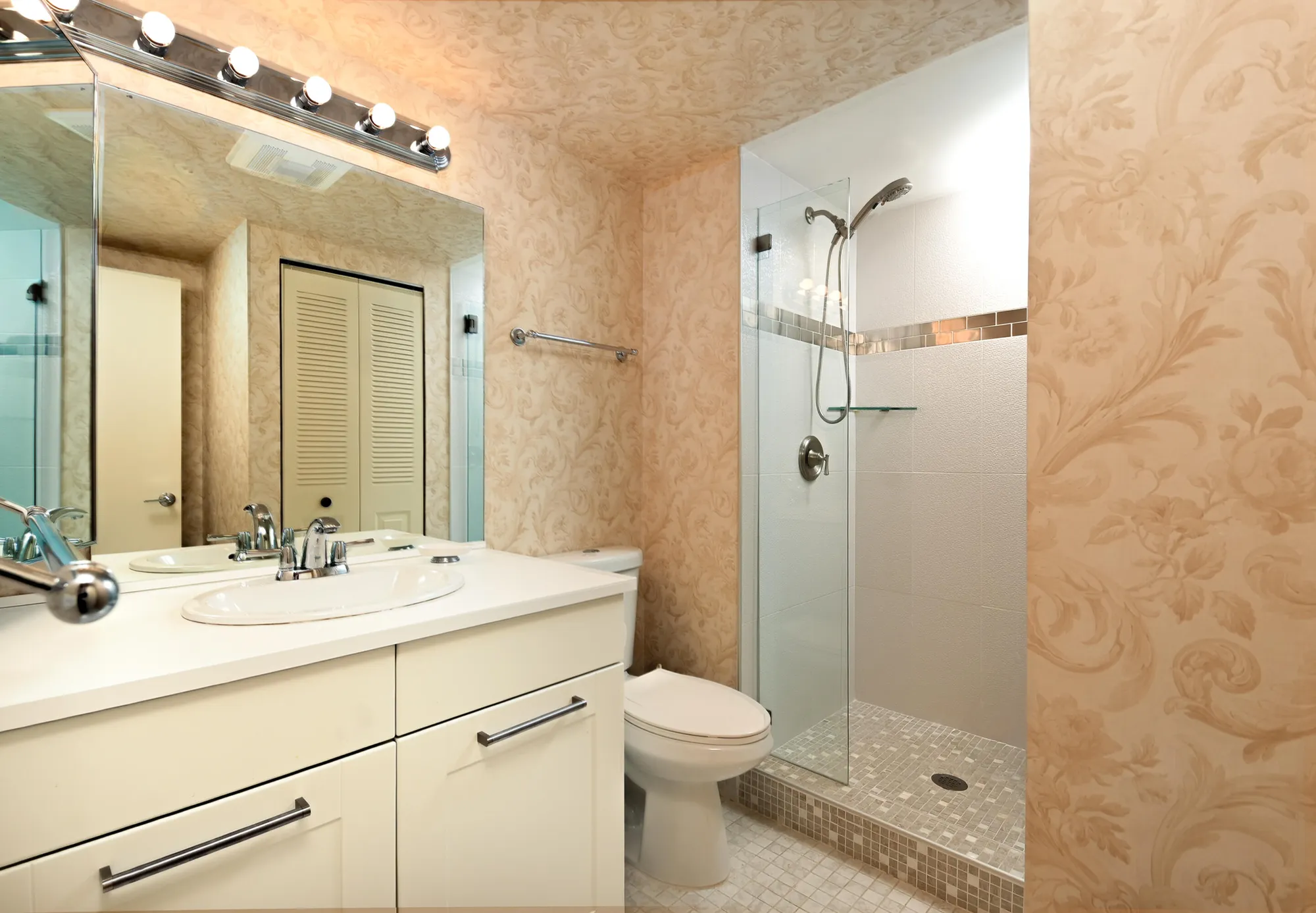 Property Slideshow image 23 of 37 | 9259 vista del lago apt 18j, Boca Raton, FL, 33428