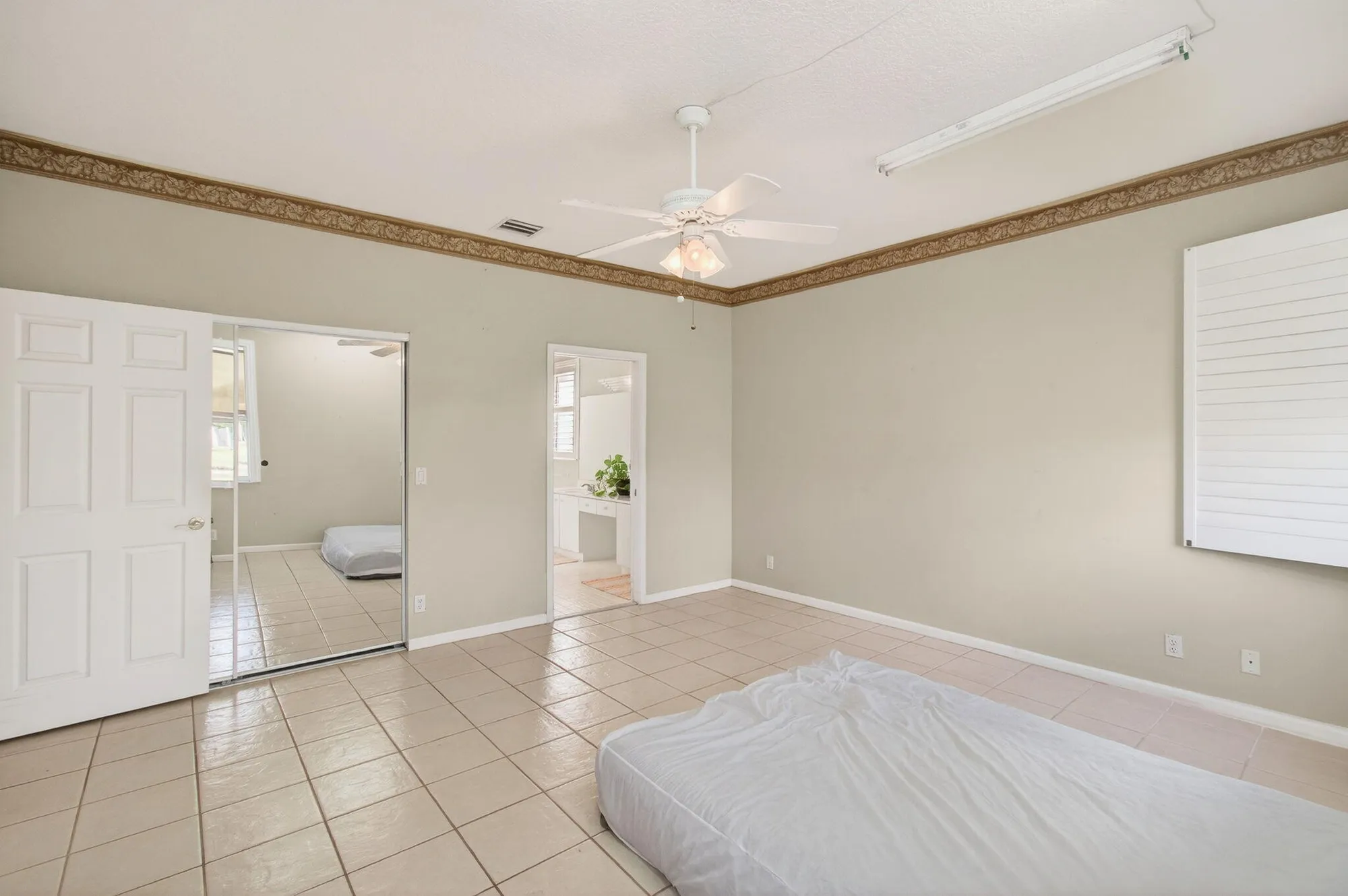 Property Slideshow image 15 of 67 | 10845 royal caribbean cir, Boynton Beach, FL, 33437