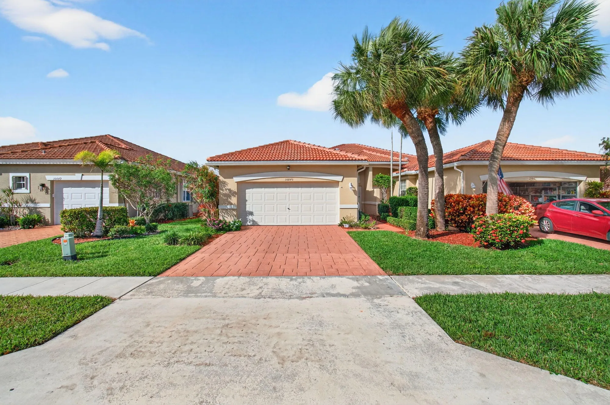 Property Slideshow image 2 of 67 | 10845 royal caribbean cir, Boynton Beach, FL, 33437