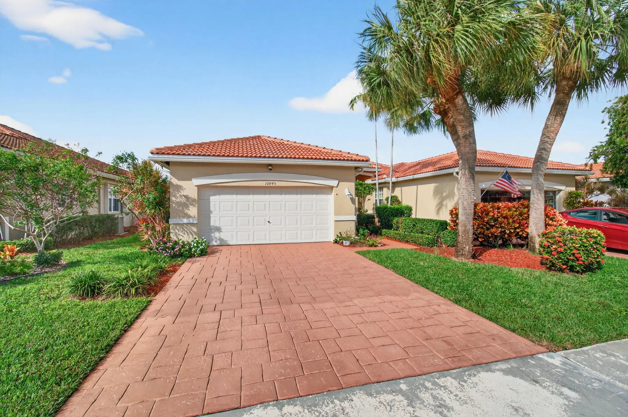 Property Slideshow image 4 of 67 | 10845 royal caribbean cir, Boynton Beach, FL, 33437