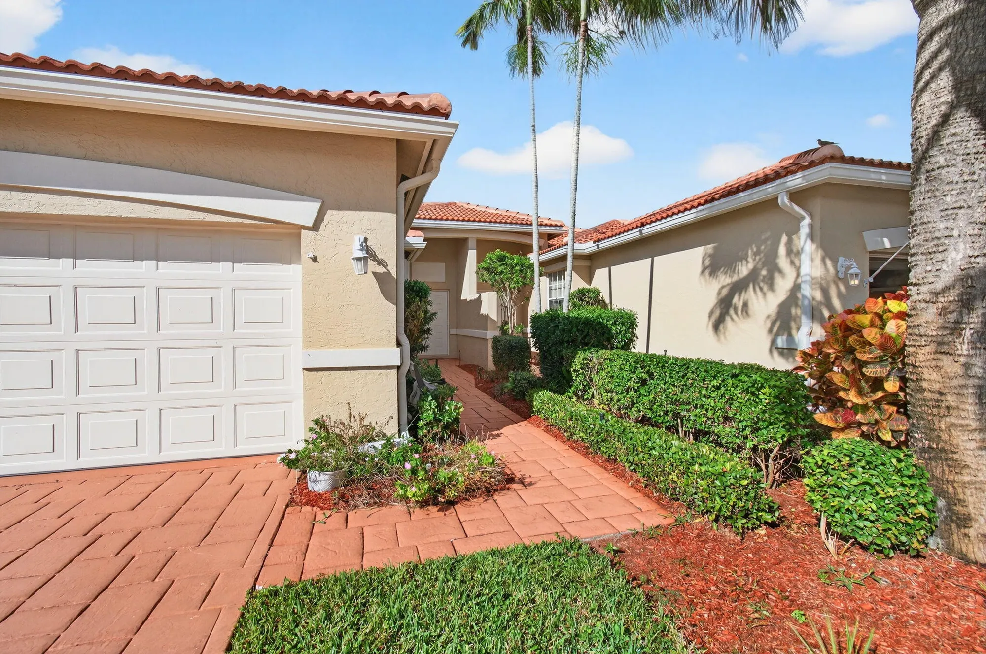 Property Slideshow image 6 of 67 | 10845 royal caribbean cir, Boynton Beach, FL, 33437