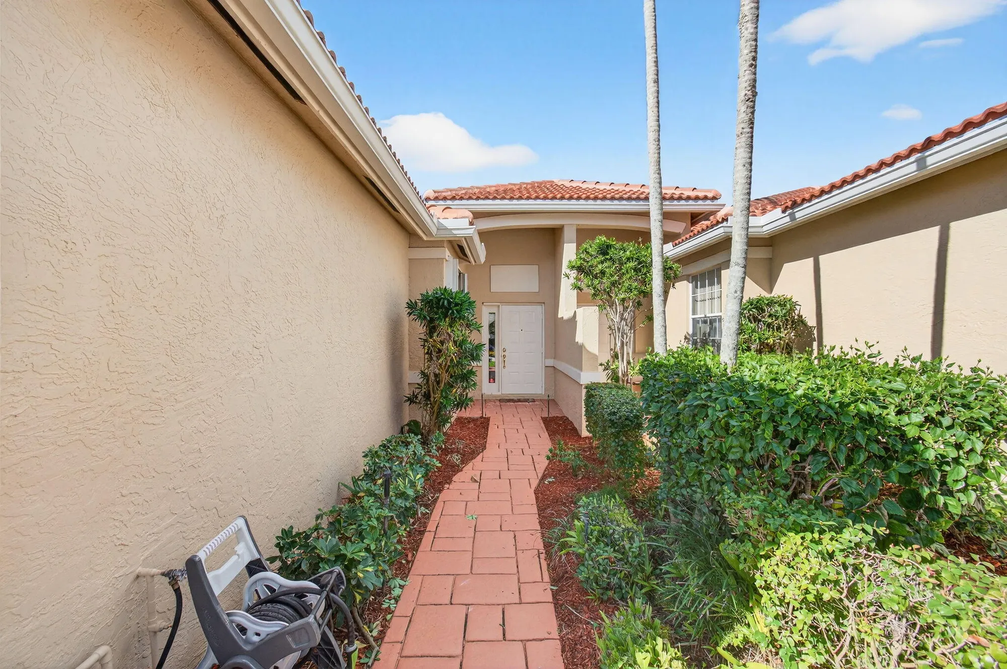 Property Slideshow image 16 of 67 | 10845 royal caribbean cir, Boynton Beach, FL, 33437