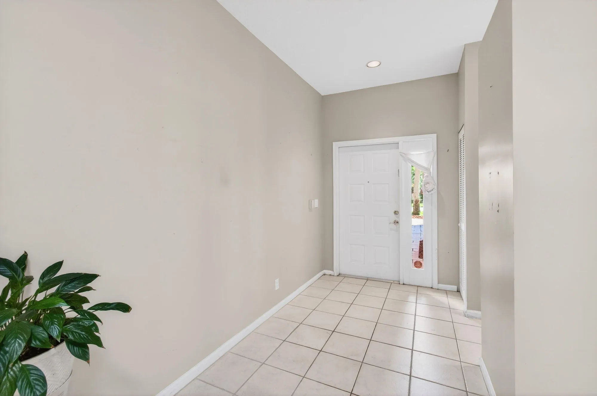 Property Slideshow image 18 of 67 | 10845 royal caribbean cir, Boynton Beach, FL, 33437