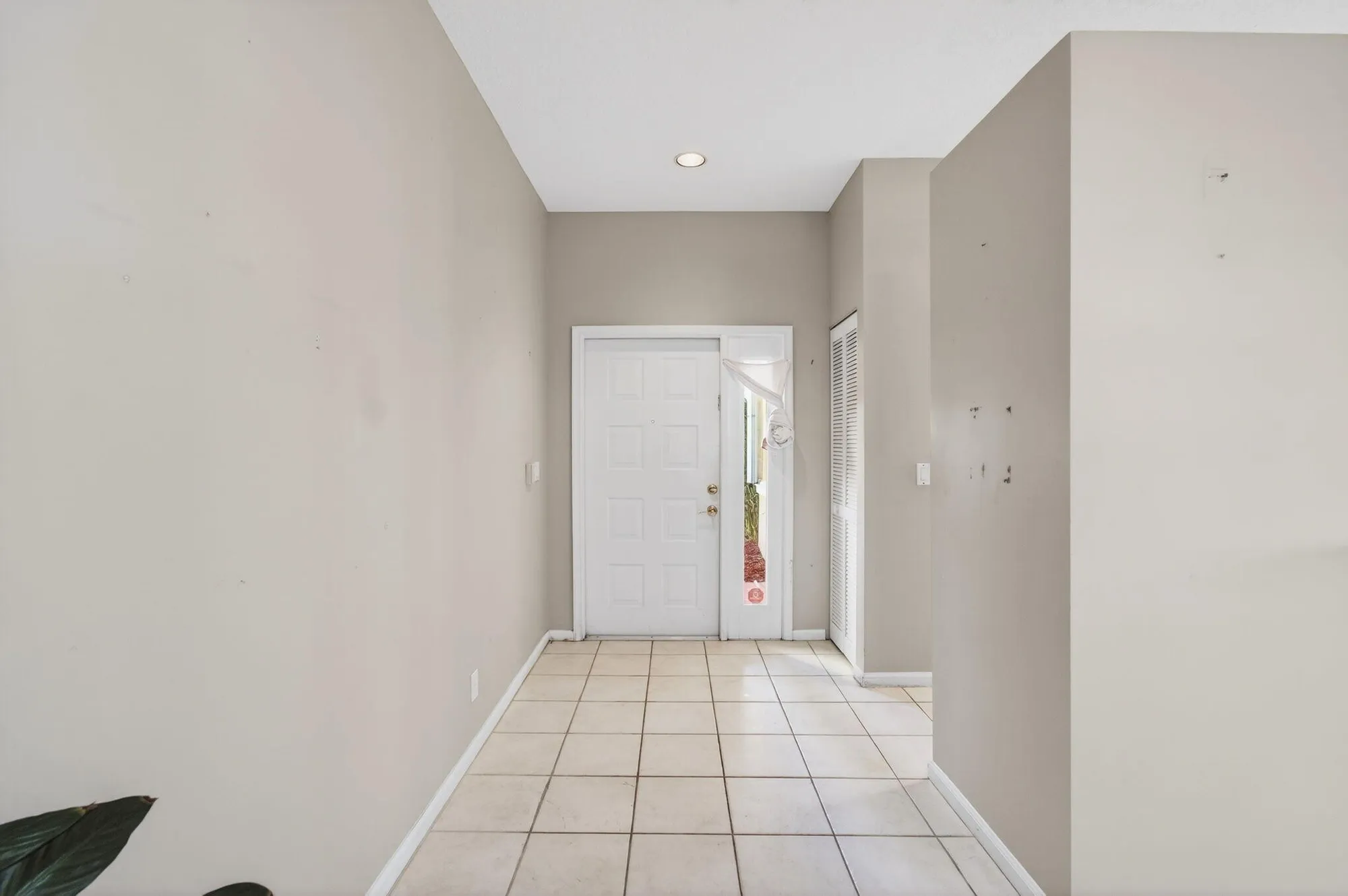 Property Slideshow image 19 of 67 | 10845 royal caribbean cir, Boynton Beach, FL, 33437