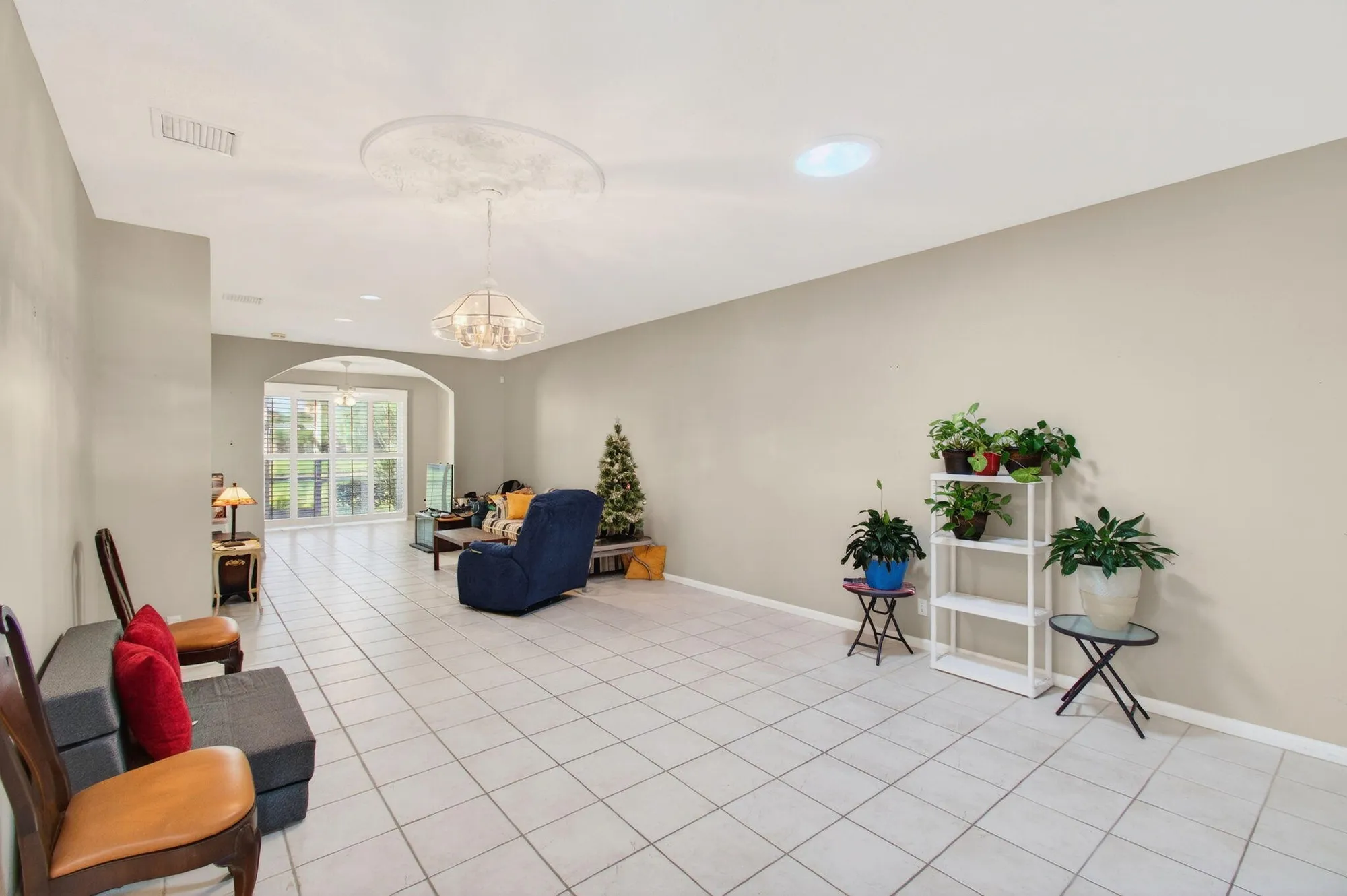 Property Slideshow image 23 of 67 | 10845 royal caribbean cir, Boynton Beach, FL, 33437