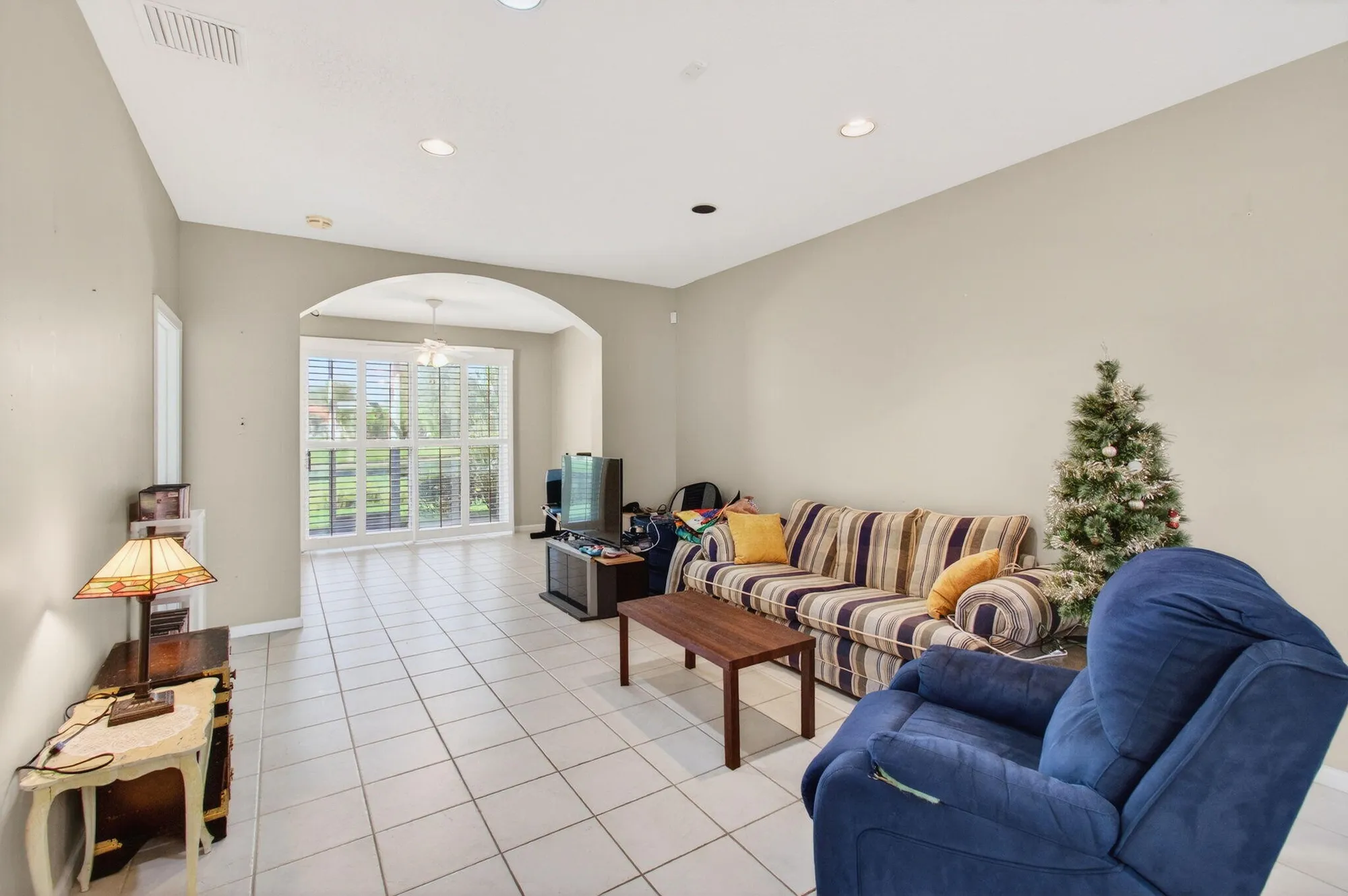 Property Slideshow image 26 of 67 | 10845 royal caribbean cir, Boynton Beach, FL, 33437