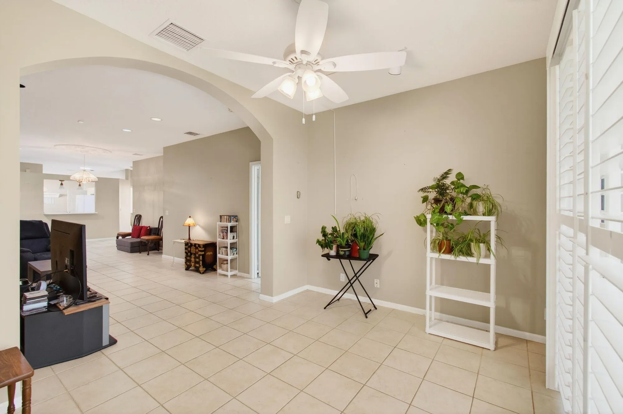 Property Slideshow image 30 of 67 | 10845 royal caribbean cir, Boynton Beach, FL, 33437