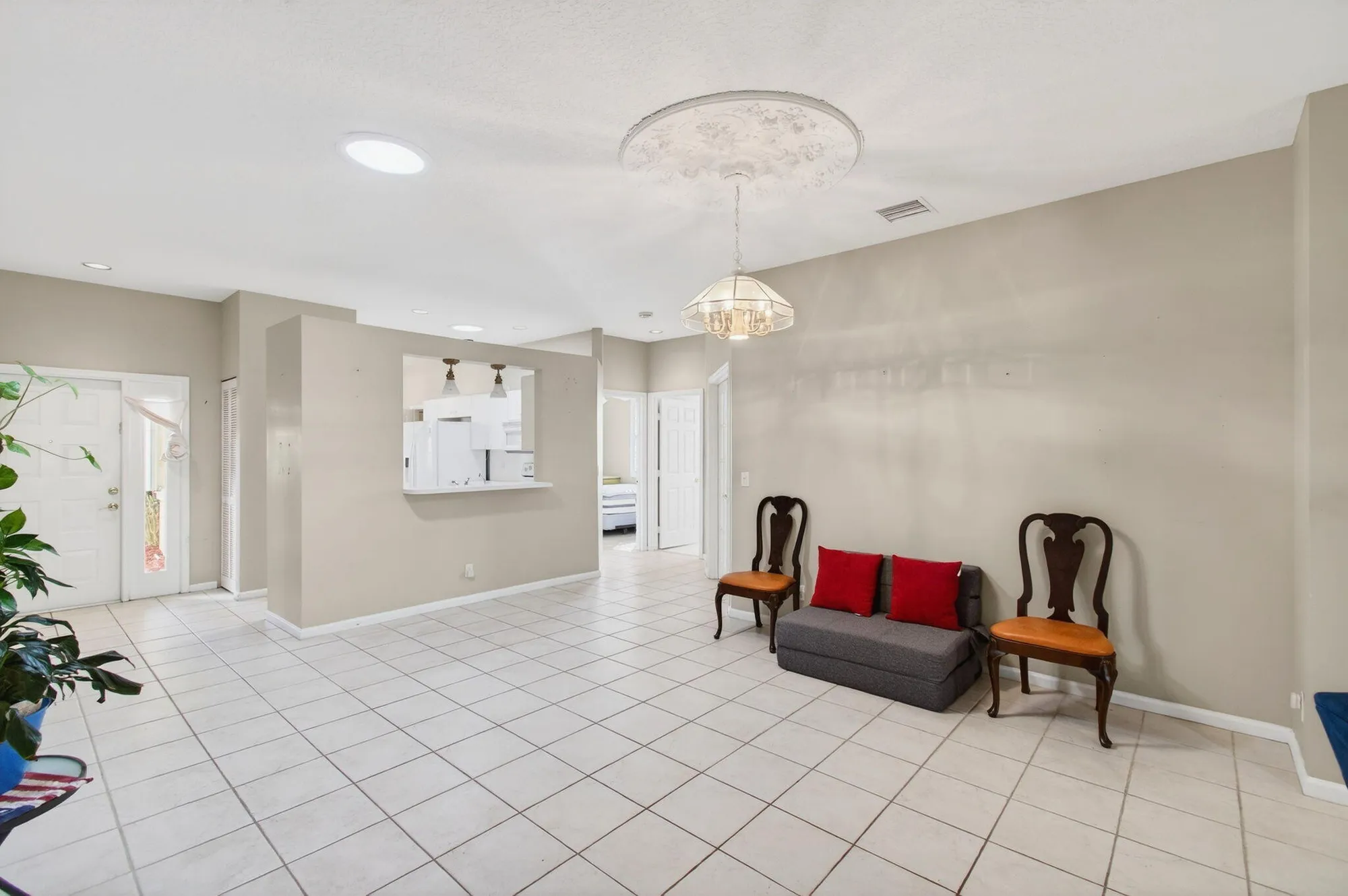 Property Slideshow image 34 of 67 | 10845 royal caribbean cir, Boynton Beach, FL, 33437